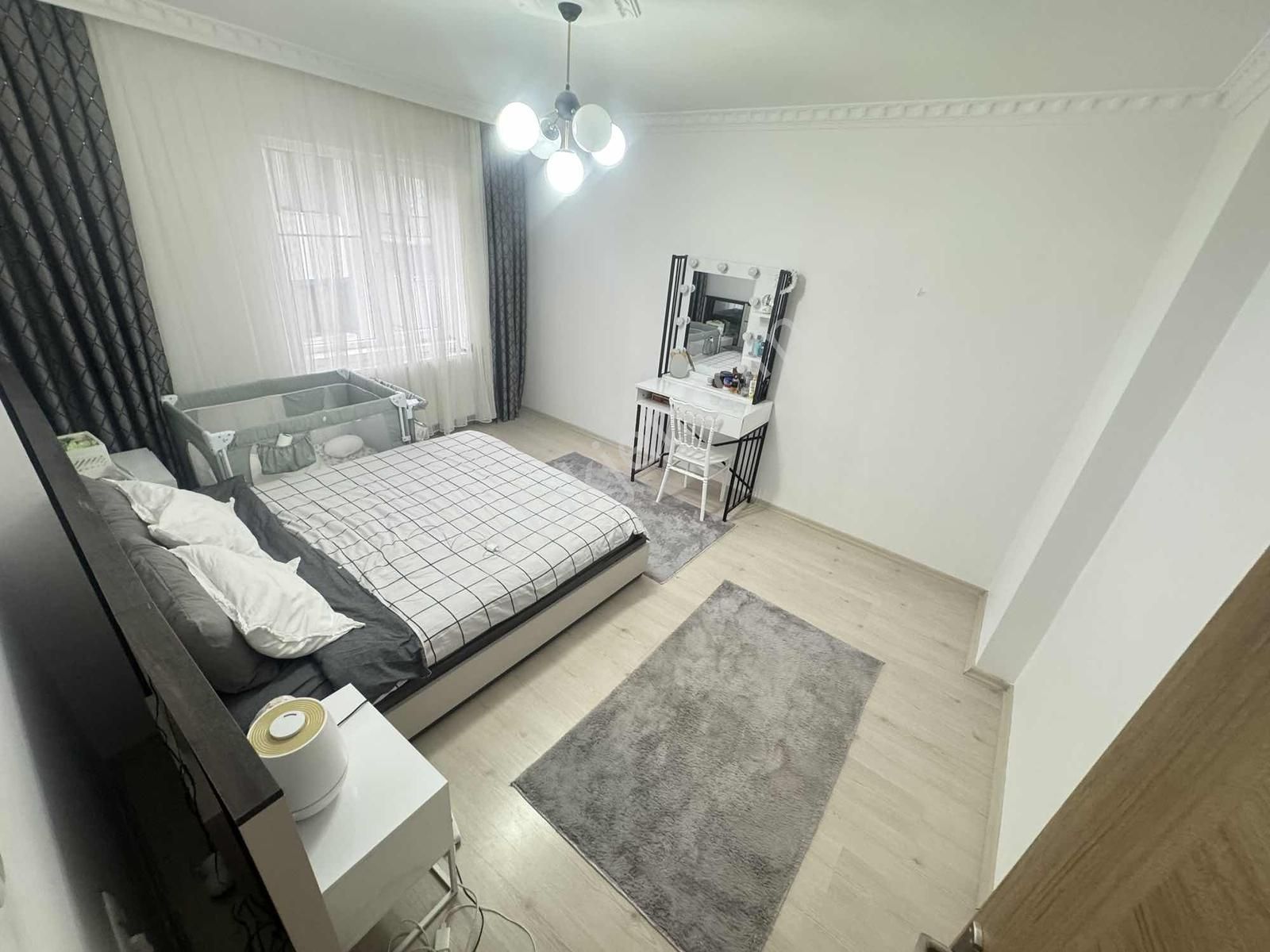 Lider Emlak'tan Veysel Karani Camii Mevki Asansörlü Ful Yapılı - Görsel 10