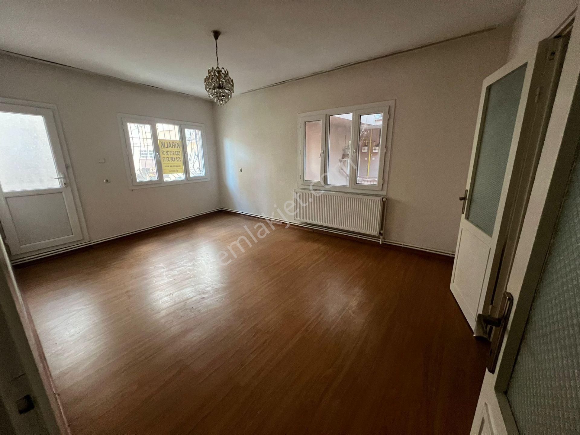 Buca Ufuk Mahallesinde 2+1 95m2 D.gazlı Arakat Kiralık Daire - Görsel 4