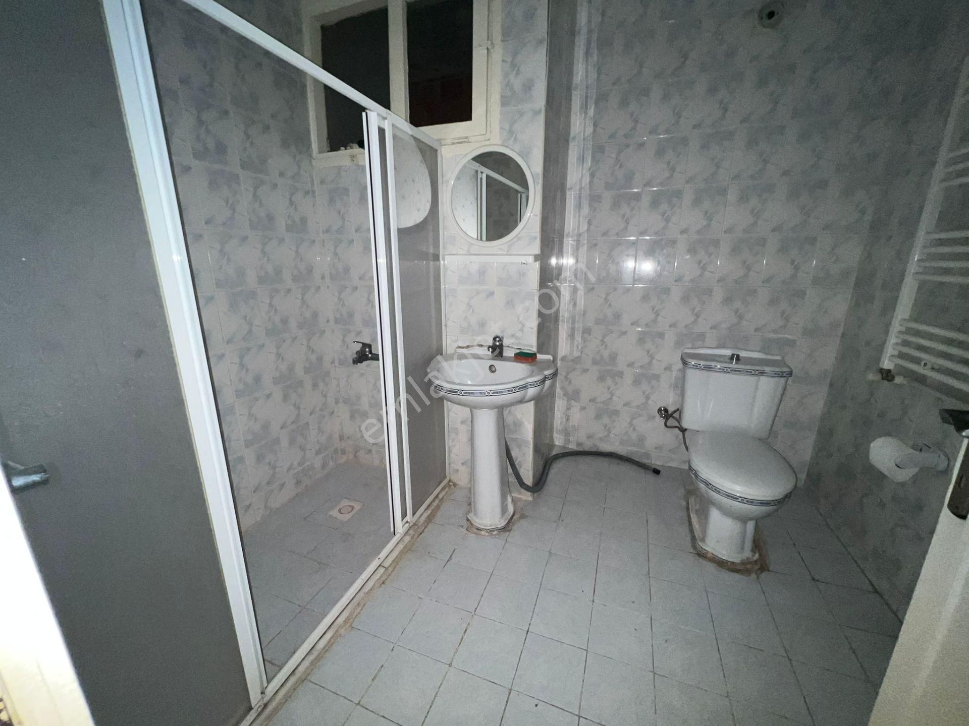 Buca Ufuk Mahallesinde 2+1 95m2 D.gazlı Arakat Kiralık Daire - Görsel 15