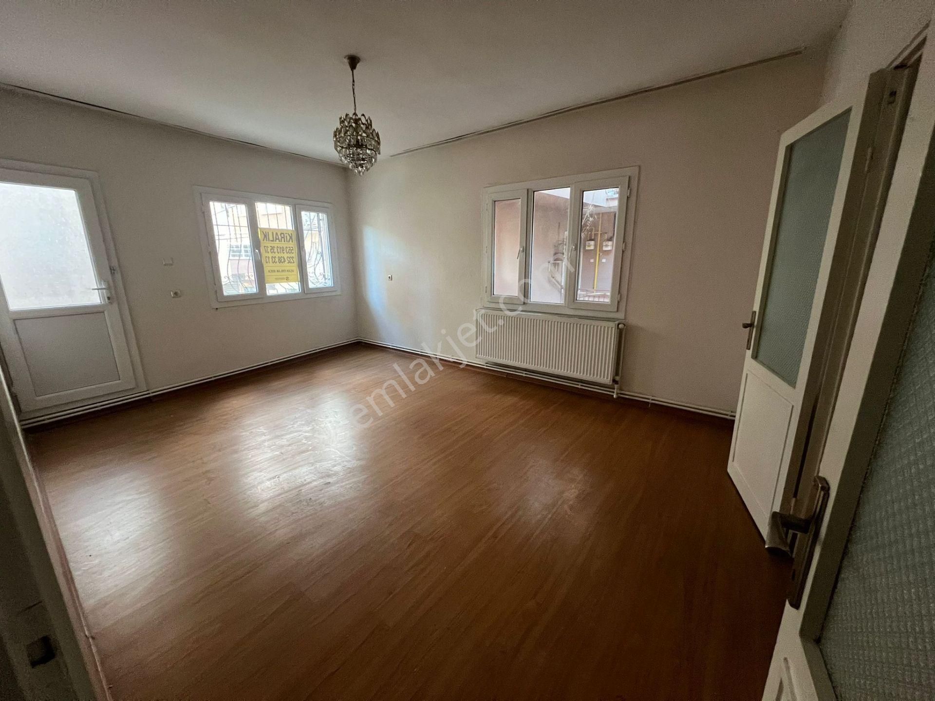 Buca Ufuk Mahallesinde 2+1 95m2 D.gazlı Arakat Kiralık Daire - Görsel 2