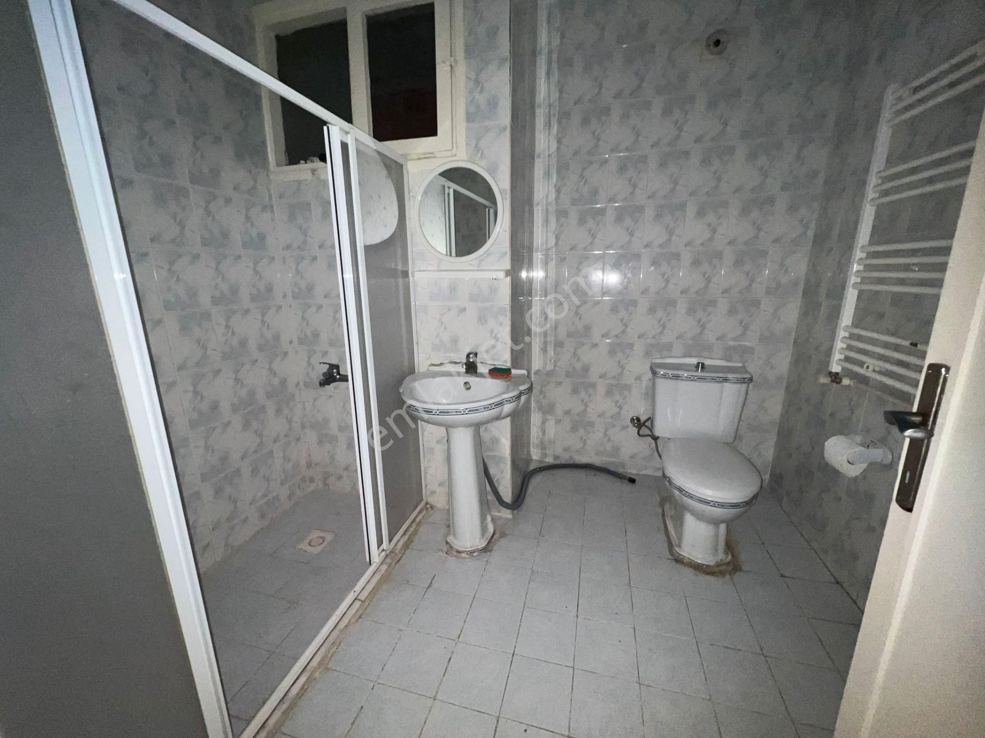 Buca Ufuk Mahallesinde 2+1 95m2 D.gazlı Arakat Kiralık Daire - Görsel 14
