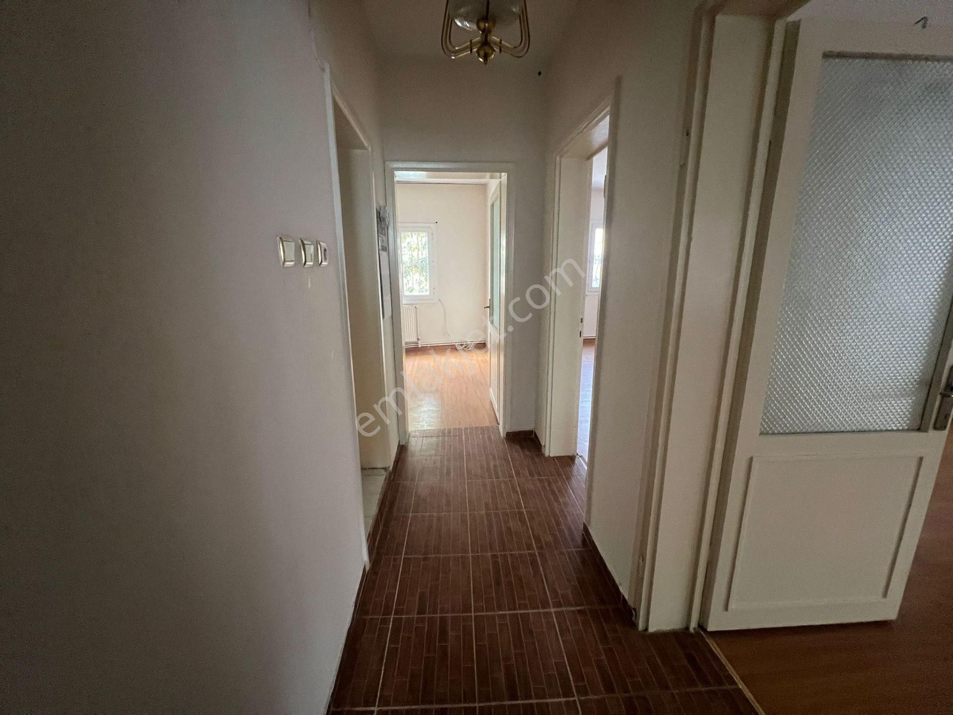 Buca Ufuk Mahallesinde 2+1 95m2 D.gazlı Arakat Kiralık Daire - Görsel 16
