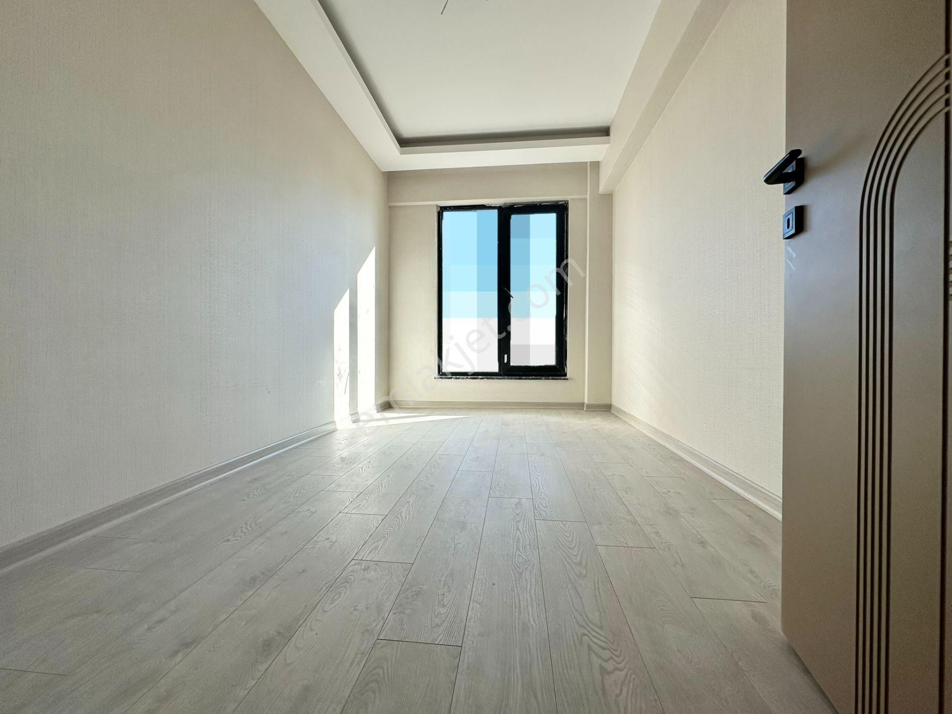 Pursaklar Mehmet Zengin Emlak'tan Otoparklı Banyolu 5.kat 2+1 Ultra Lüks Sitede Daire - Görsel 12