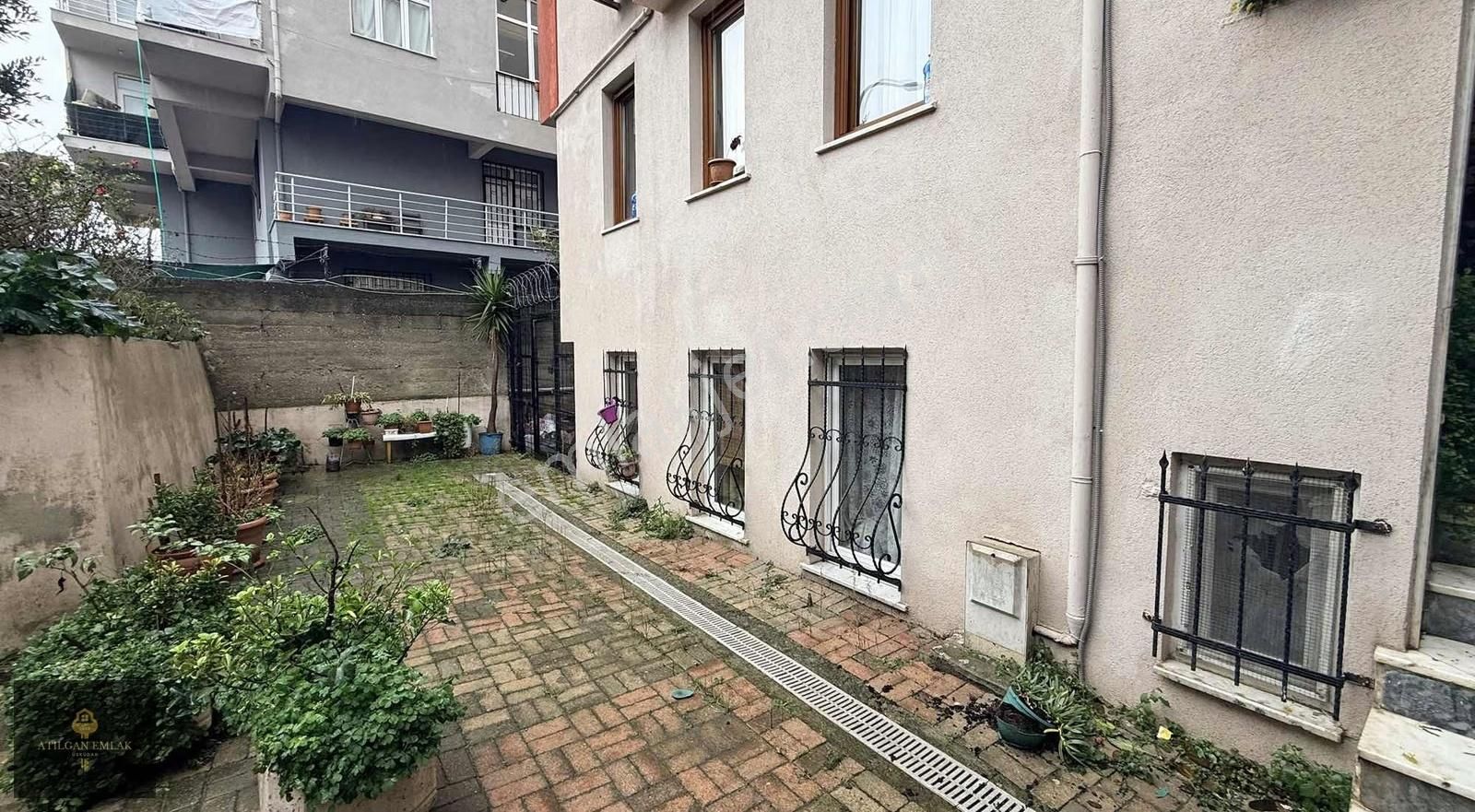 Üsküdarda Yatırımlık Hazır Kiracılı Kullanışlı Bahçe Katı Daire - Görsel 21