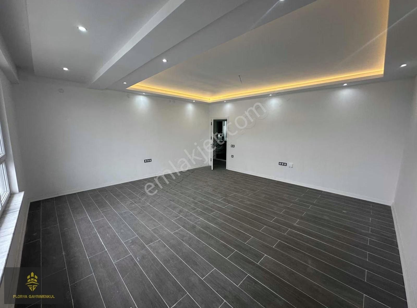 Batıkentte Site İçi Kilerli Giyinme Odalı Ultra Lüks Daire - Görsel 17