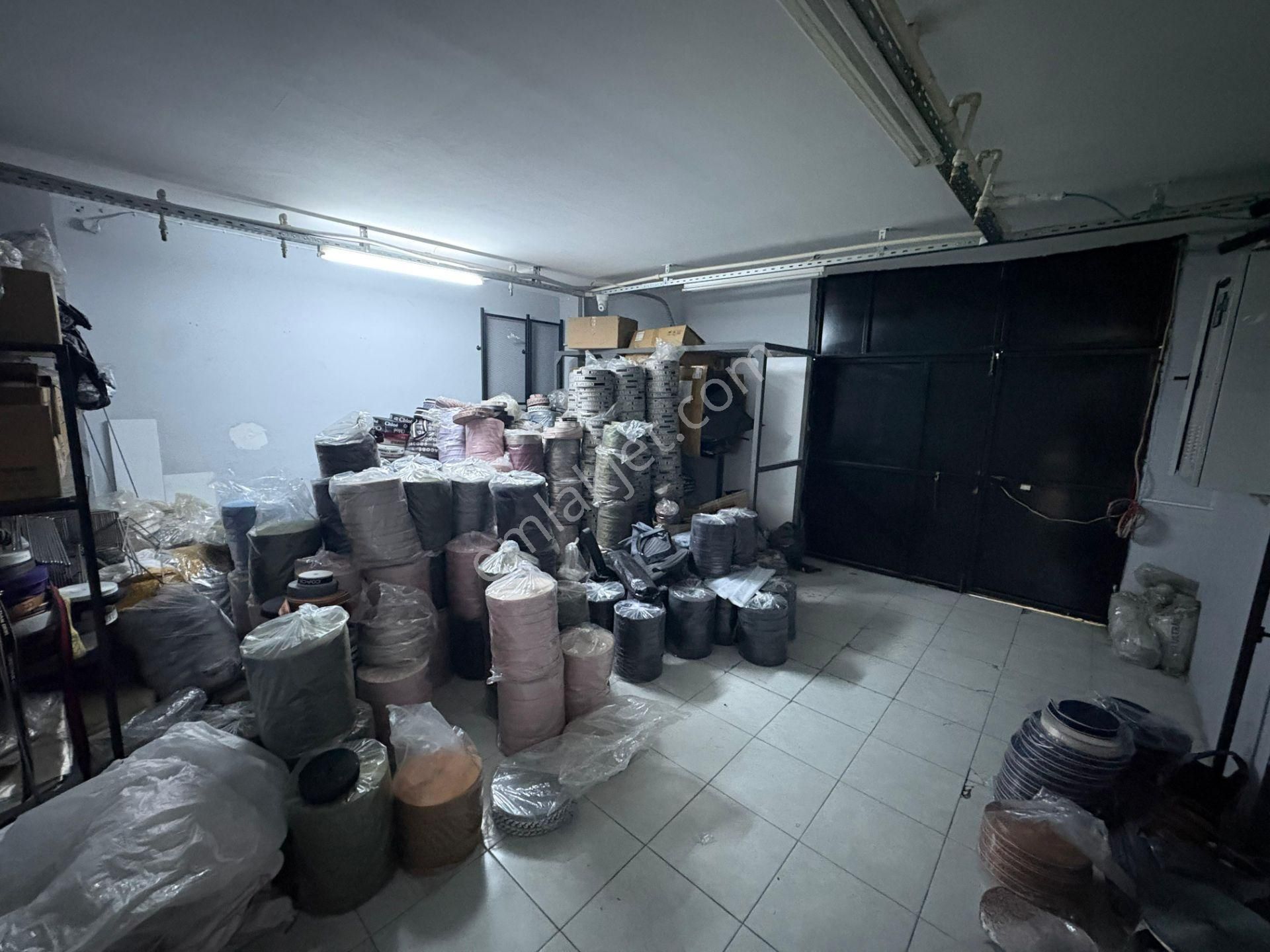 Bayrampaşa Alba Sanayi Sitesi'nde Kiralık Atölye & Dükkan - Görsel 13
