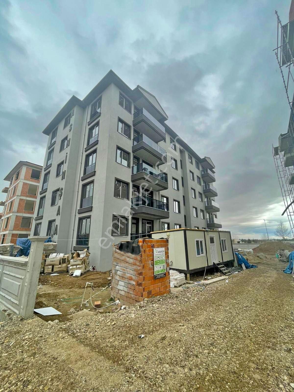 Afyon Üçok Emlaktan Ali İhsan Paşa Mah Satılık Sıfır 3+1 Lüx Asansörlü Daire - Görsel 2