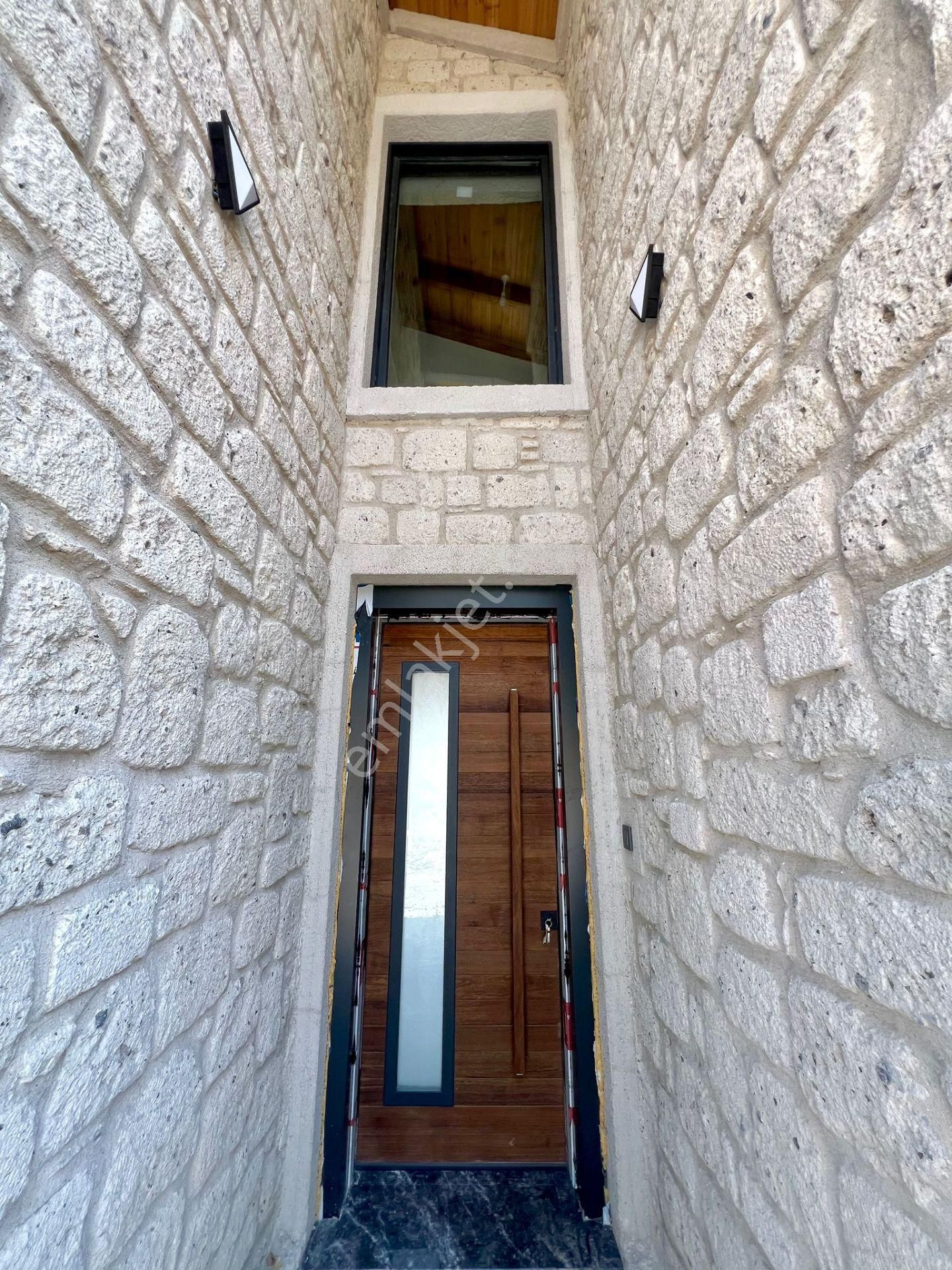 Urla Balıklıova'da Site İçerisinde Alaçatı Tarzı Taş Villa - Görsel 31