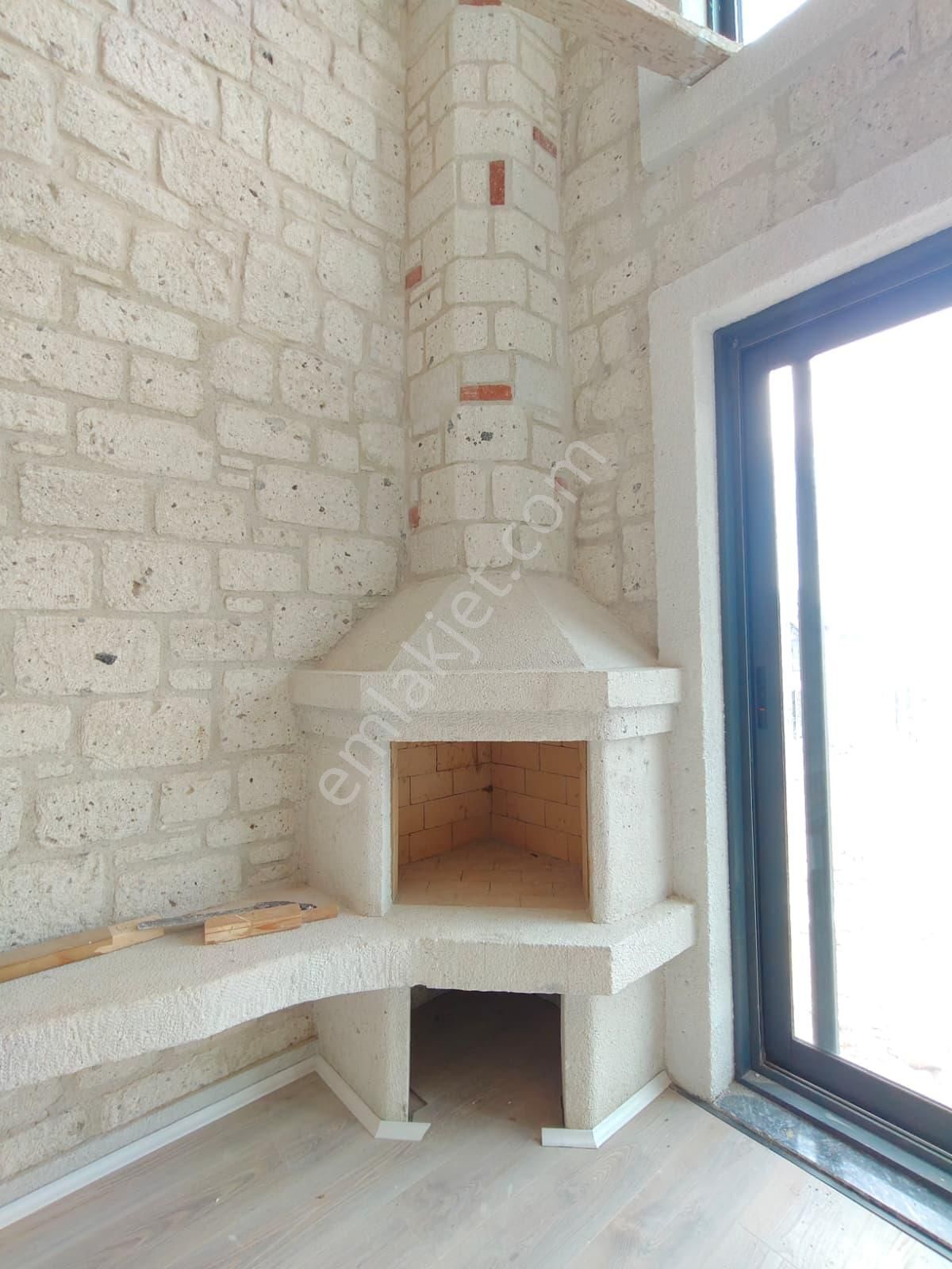 Urla Balıklıova'da Site İçerisinde Alaçatı Tarzı Taş Villa - Görsel 10