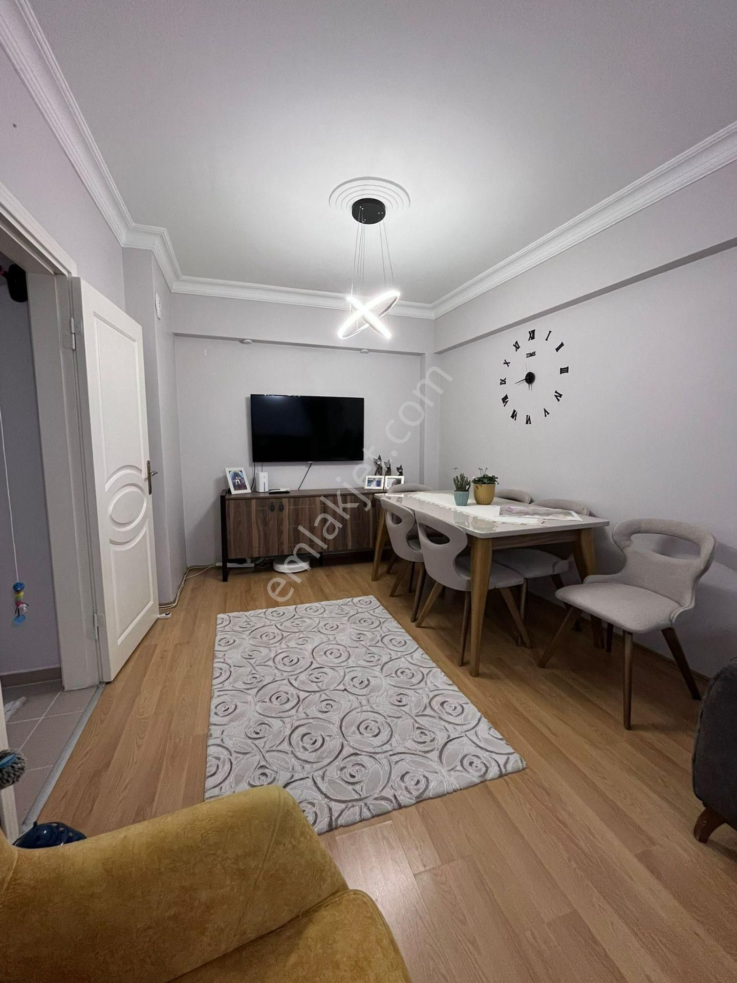 Nm Gayrimenkul'den Reşadiye Mahallesi Satılık 2+1 Daire - Görsel 2