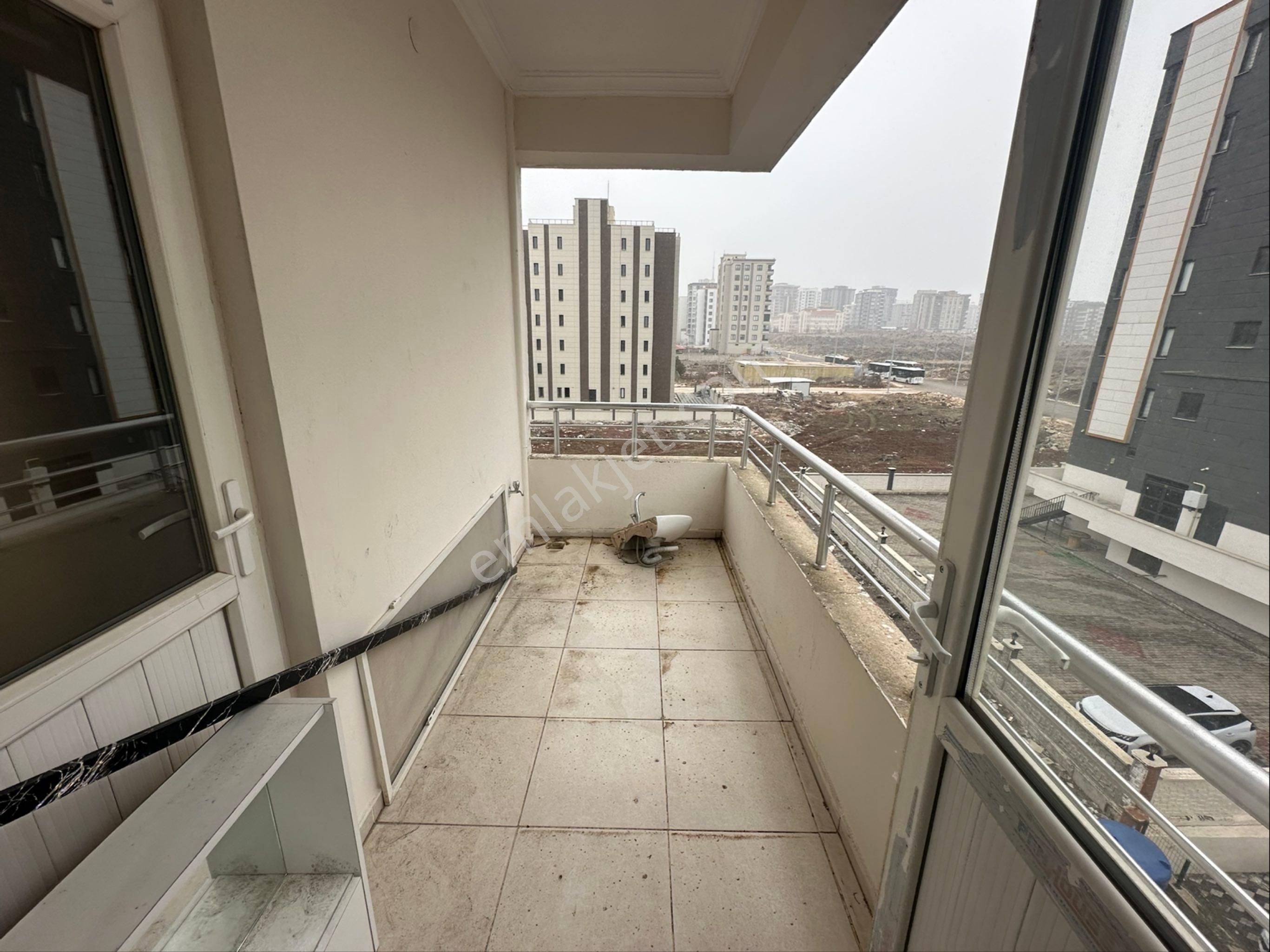 Akev Gayrimenkul'den Karaköprü Doğukentte Bakımlı Ara Kat 4+1 Daire - Görsel 29