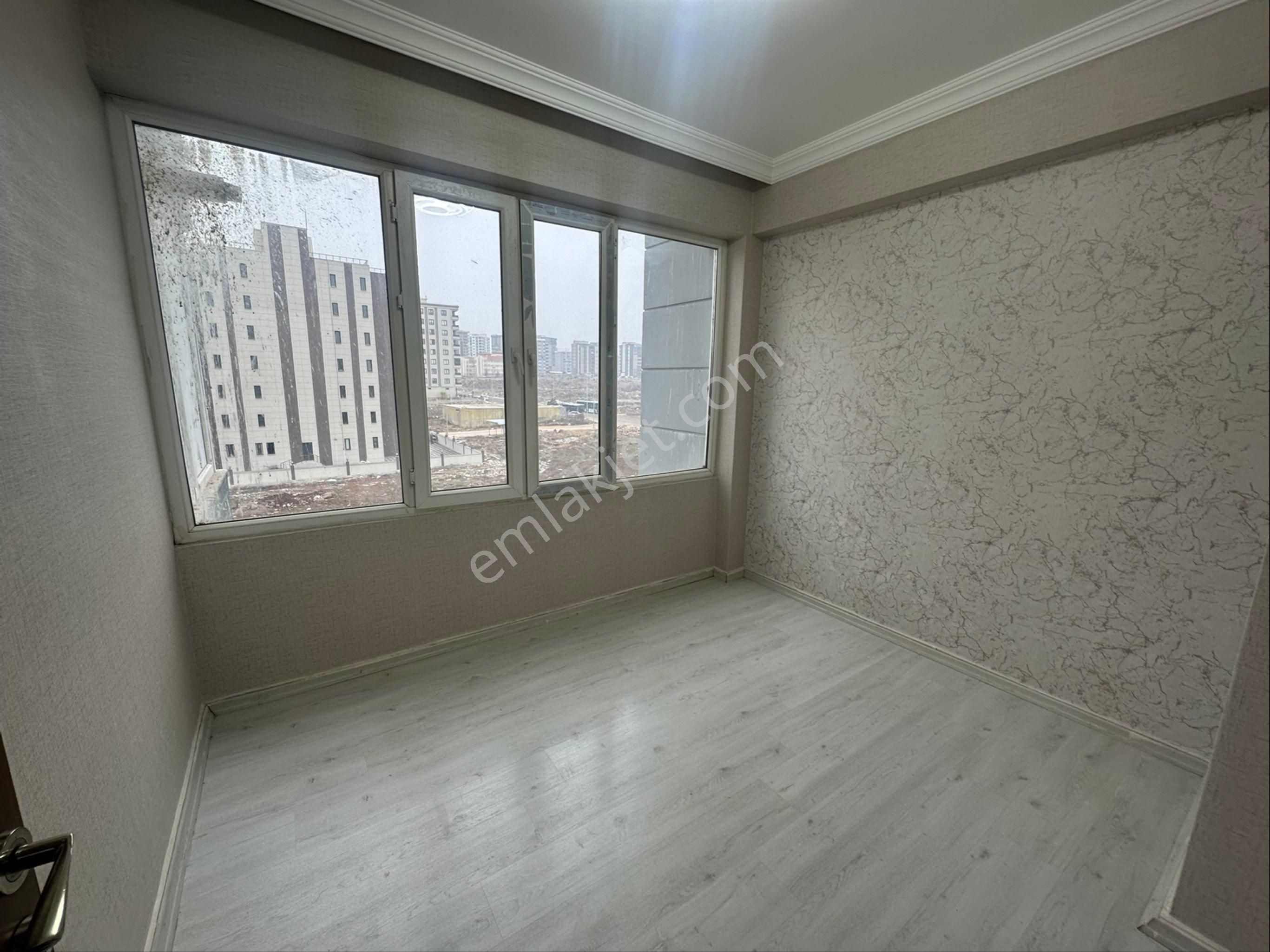 Akev Gayrimenkul'den Karaköprü Doğukentte Bakımlı Ara Kat 4+1 Daire - Görsel 10