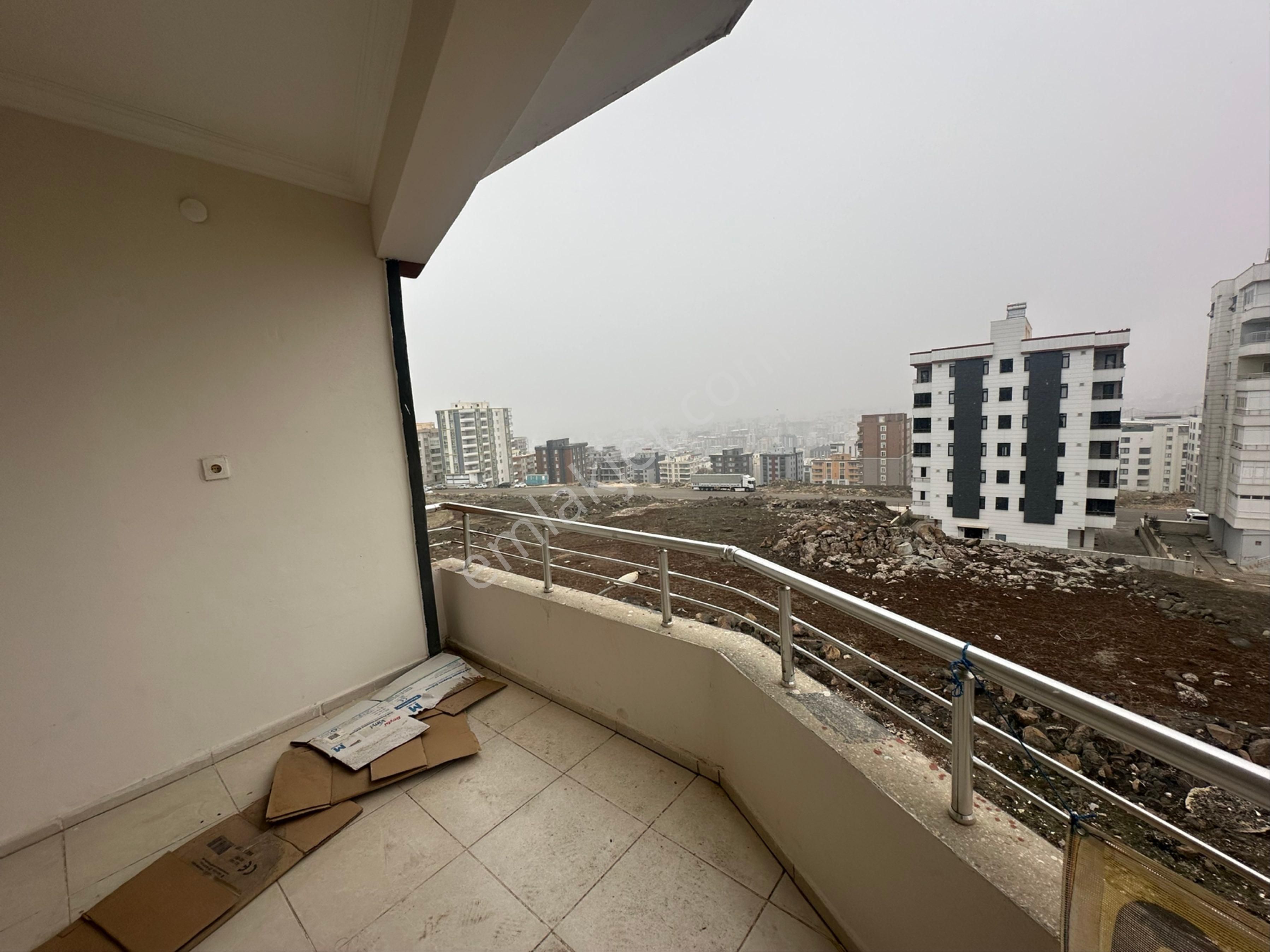 Akev Gayrimenkul'den Karaköprü Doğukentte Bakımlı Ara Kat 4+1 Daire - Görsel 27