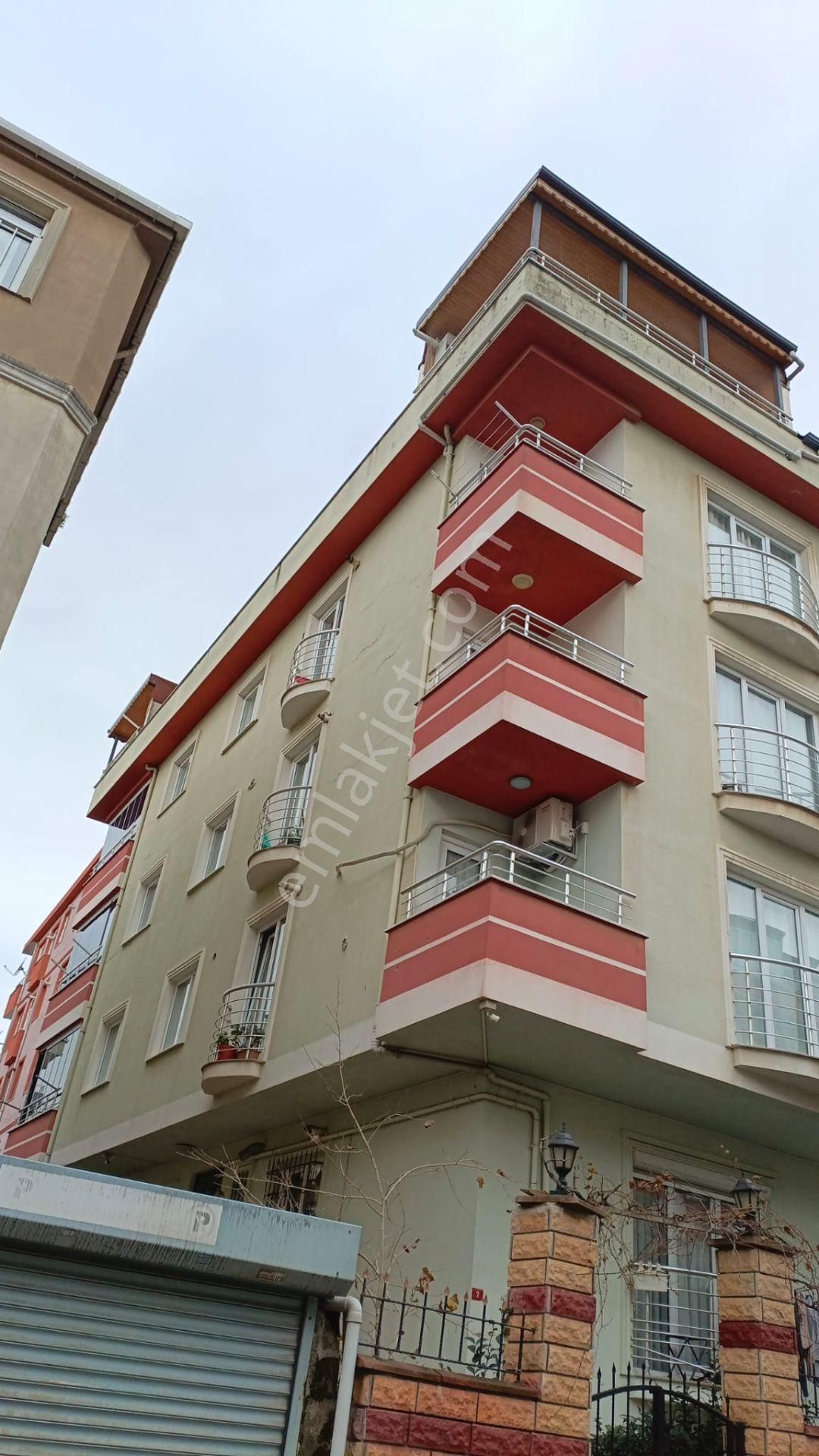 Güzelyalı Güven Emlaktan Kiralık 2+1 Asansörlü Barbükülü Teras Katı Daire - Görsel 3