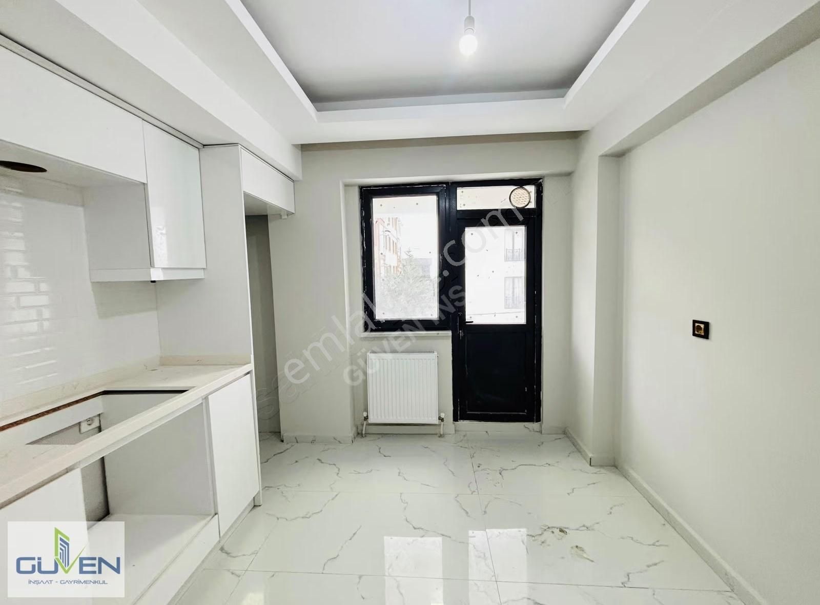 Güven'den İstasyon'da Hızlı Trene Yakın Konumda Ön Cephe 2+1 Ev! - Görsel 15