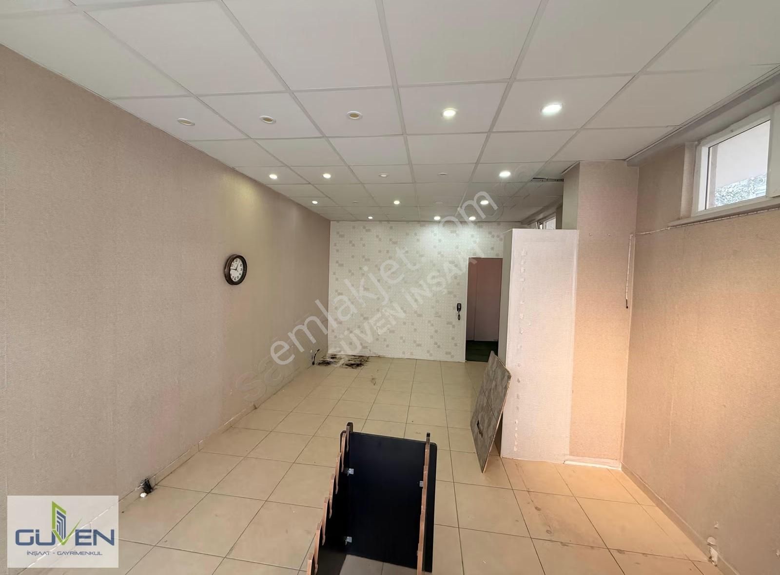 Güven'den Çerkezköy Merkezden 120m² Kiralık Çift Girişli Dükkan