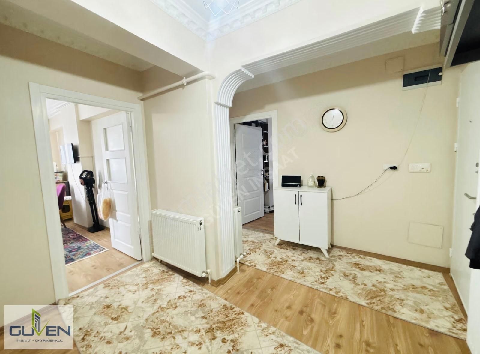 Güven'den Merkezi Konumda Ara Kat Ön Cephe Fırsat 2+1 Daire - Görsel 13