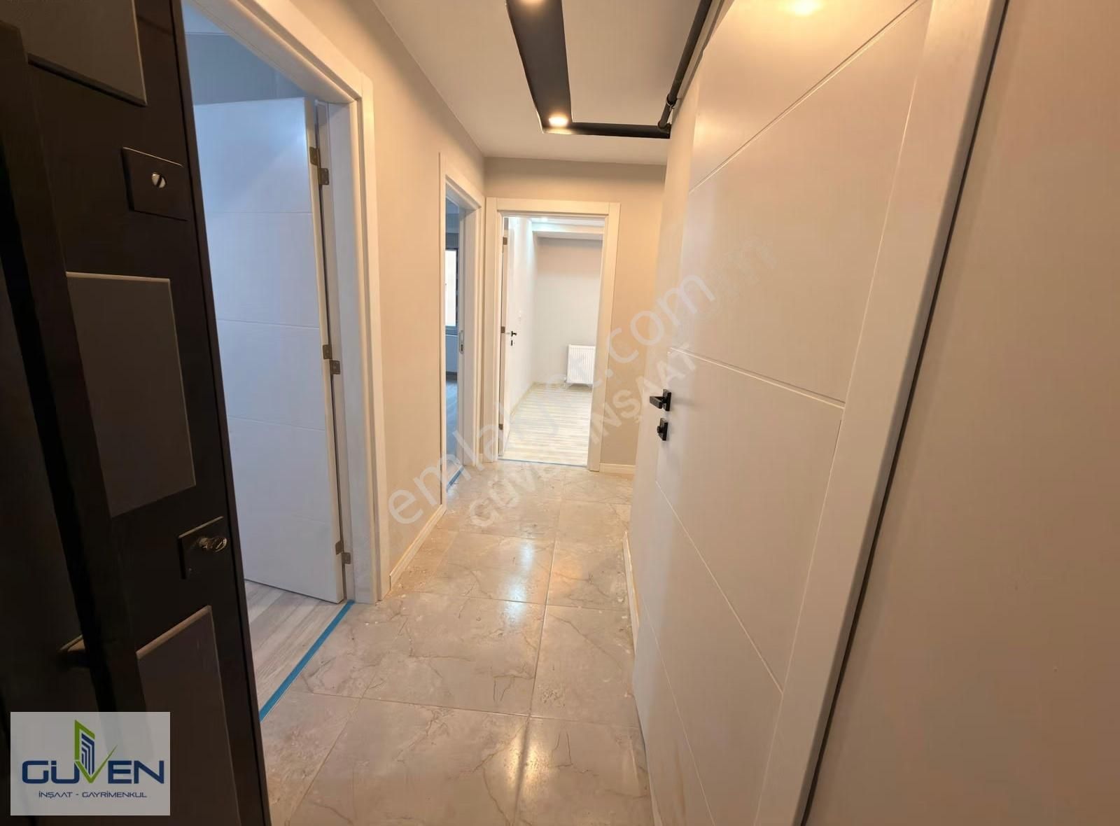 Güven'den Çarşı İçinde Servis Durağı Yanı Ara Kat Ön Cephe 2+1ev - Görsel 5