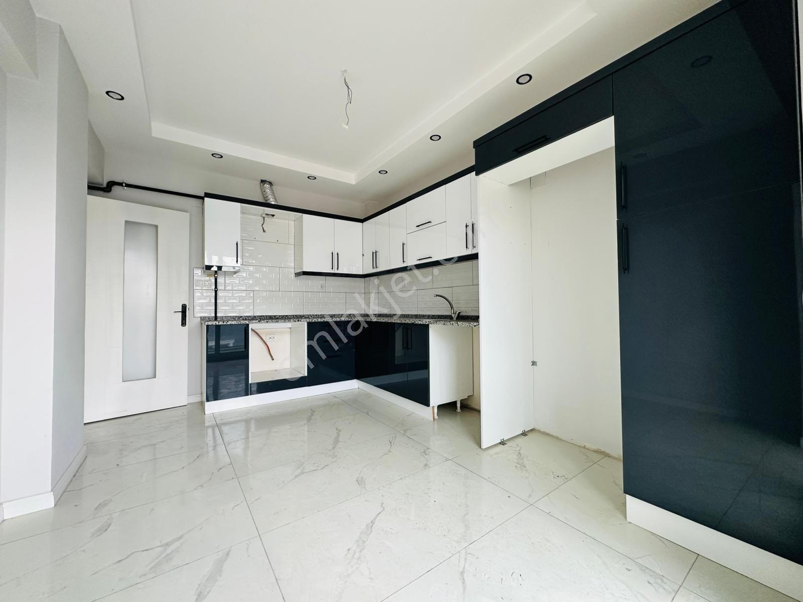 🏡 Göl-san Gayrimenkul’den 🏡 Yeşil Mah. 3+1 Yerden Isıtmalı Sıfır Satılık Daire