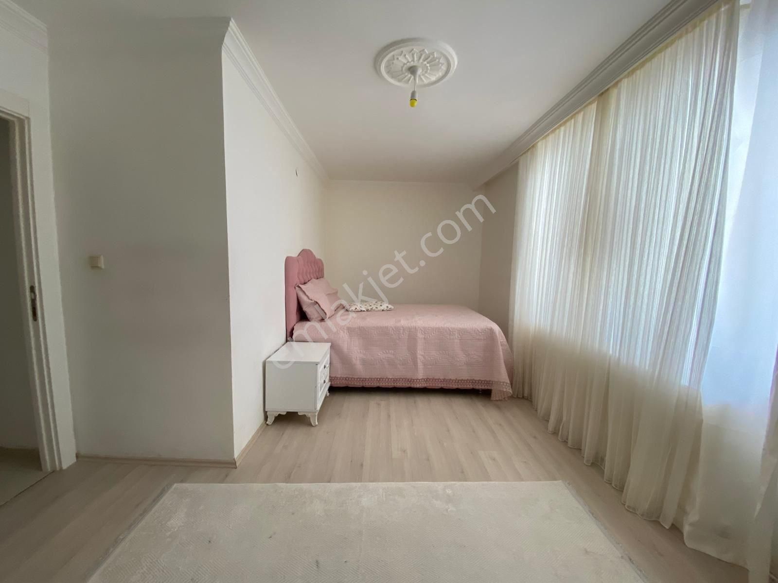 Öz Eda Emlaktan Satılık Emsalsız 3+1 Ğiriş Daire - Görsel 5