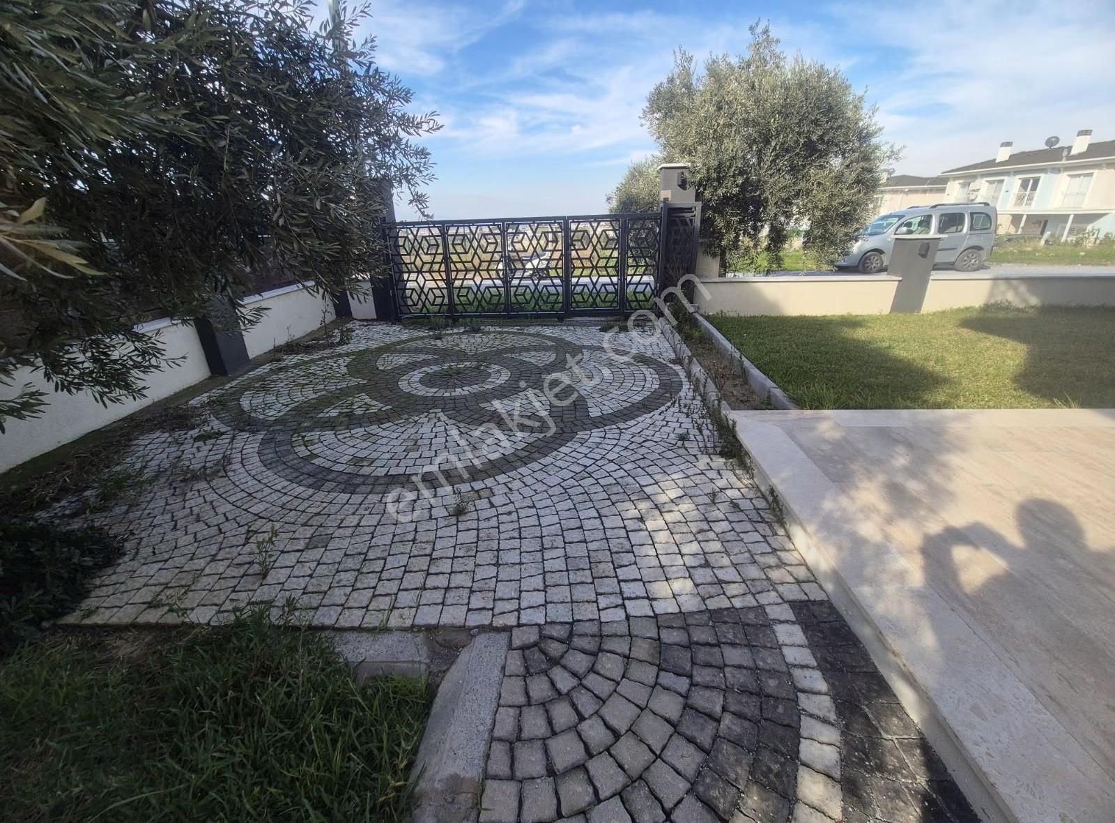 Davutlar Termal Bölgesinde 4+1 Havuzlu Müstakil Villa - Görsel 13