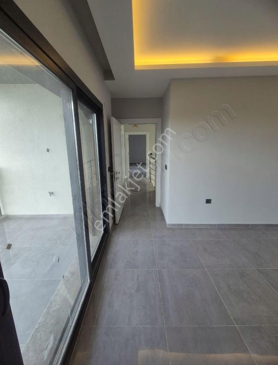 Davutlar Termal Bölgesinde 4+1 Havuzlu Müstakil Villa - Görsel 32