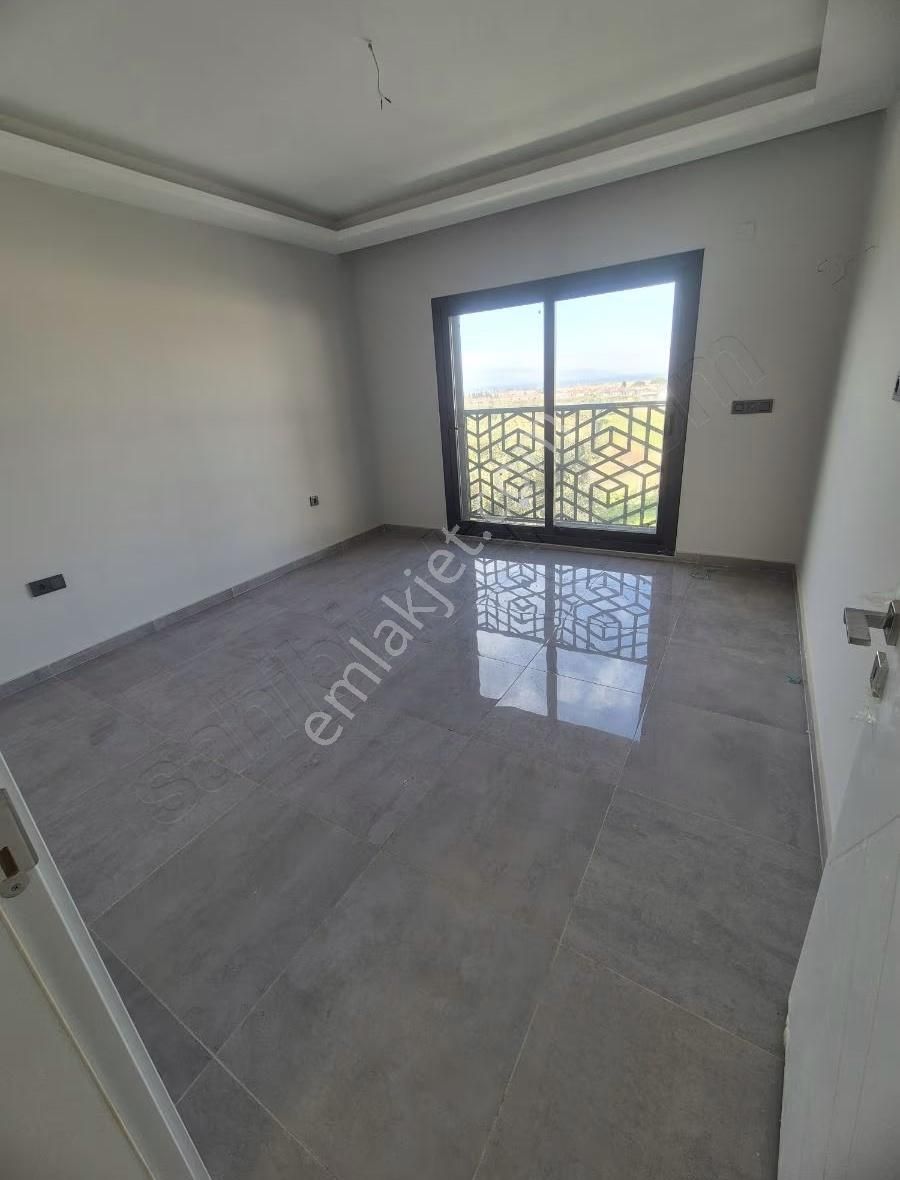 Davutlar Termal Bölgesinde 4+1 Havuzlu Müstakil Villa - Görsel 35