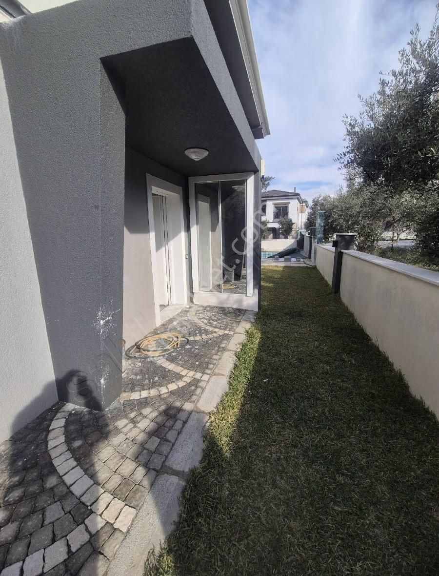 Davutlar Termal Bölgesinde 4+1 Havuzlu Müstakil Villa - Görsel 27