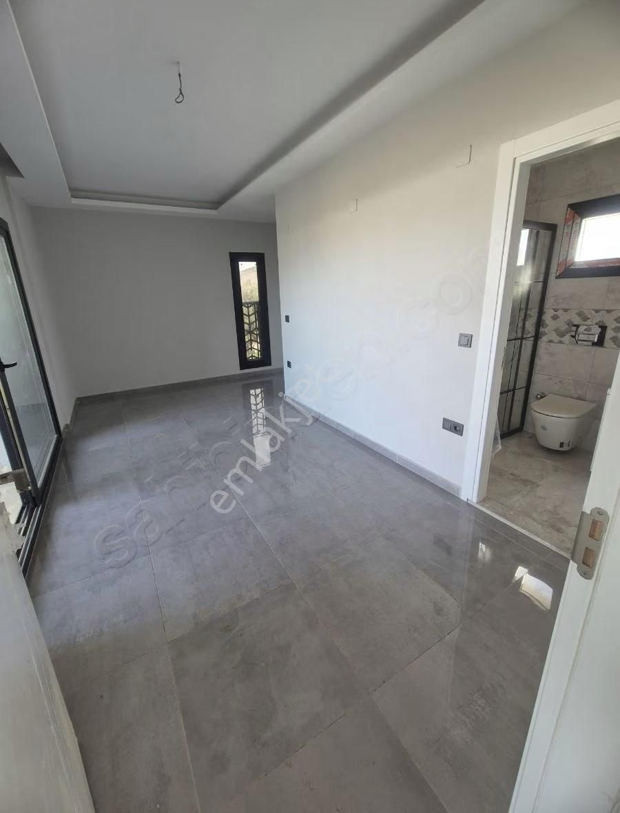 Davutlar Termal Bölgesinde 4+1 Havuzlu Müstakil Villa - Görsel 28