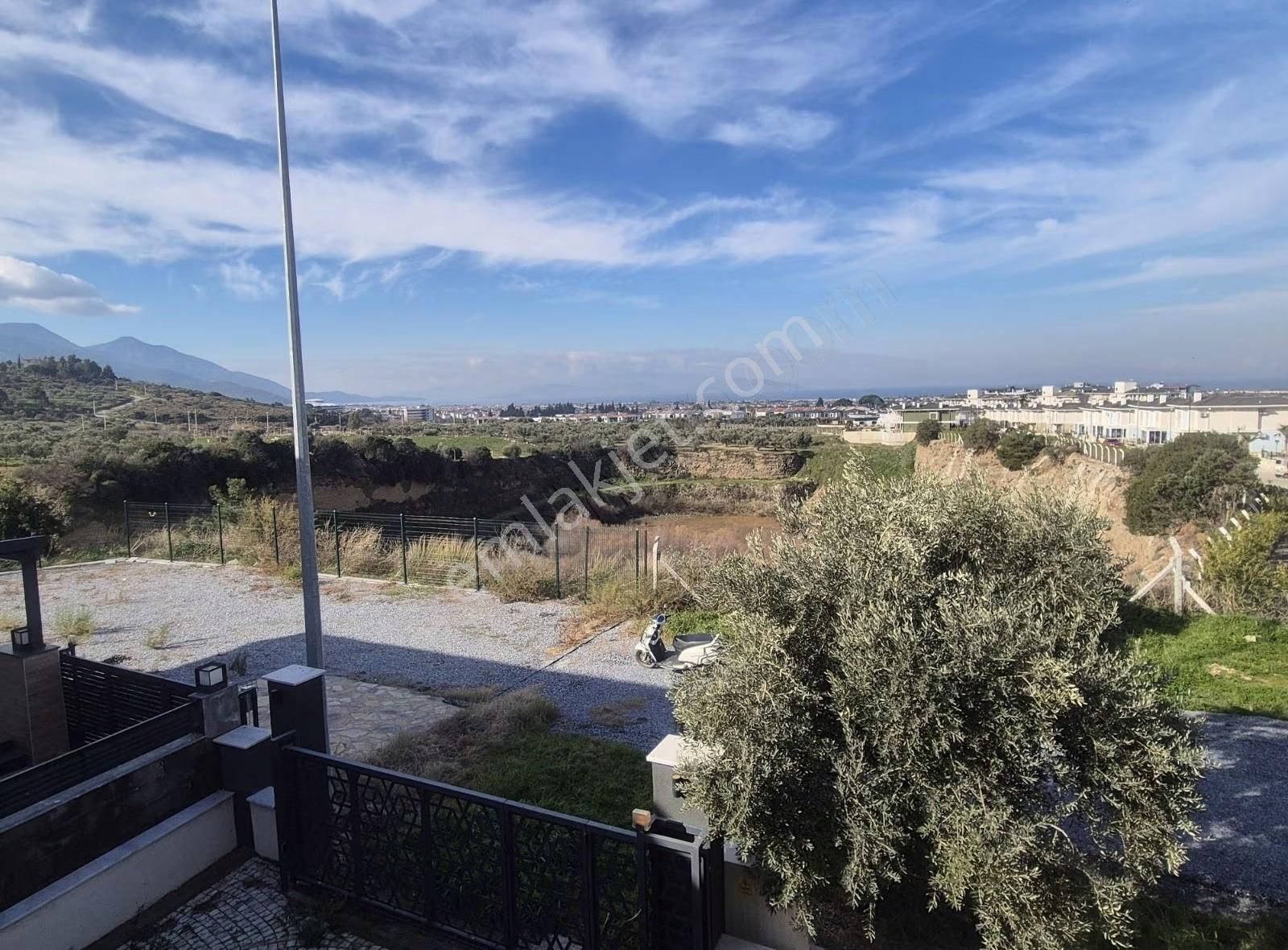 Davutlar Termal Bölgesinde 4+1 Havuzlu Müstakil Villa - Görsel 23