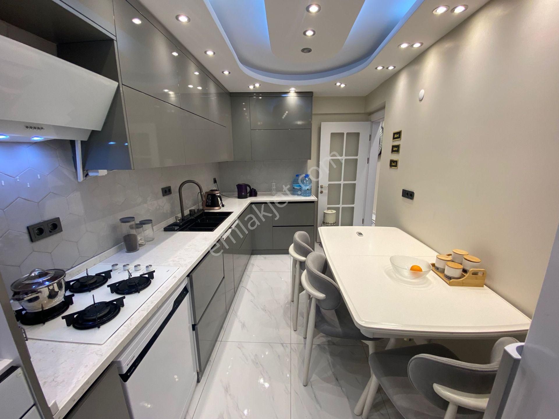 Acil Konak Zeytinlik Hacıbayram Camisi Civarı Kemer İzban Yakını 3+1 100m2 Full Tadilatlı Satılık D. - Görsel 25