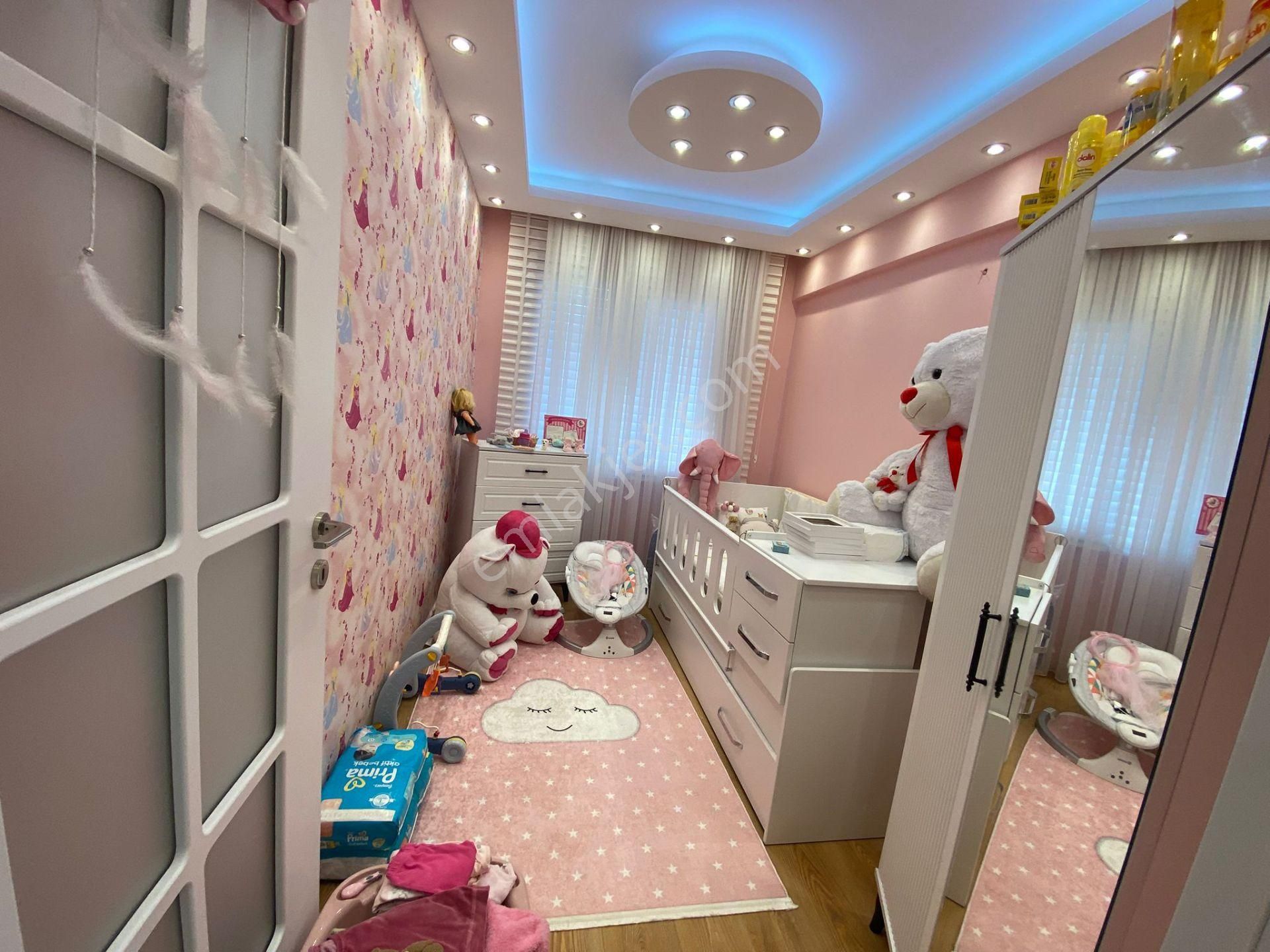 Acil Konak Zeytinlik Hacıbayram Camisi Civarı Kemer İzban Yakını 3+1 100m2 Full Tadilatlı Satılık D. - Görsel 14