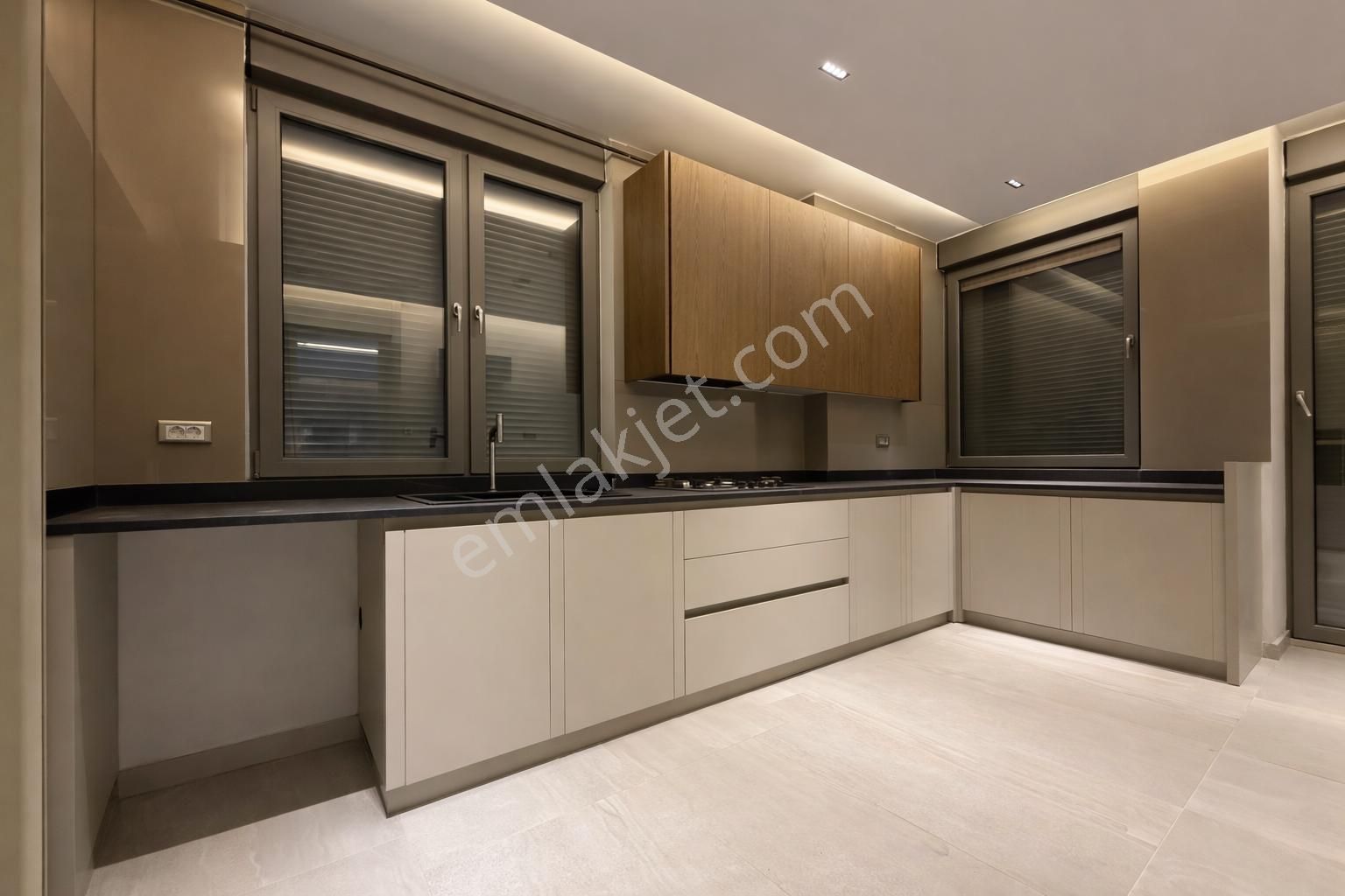 Konyaaltı Özpınarlar Casa Trio Residence - Lüks 3+1 Daire - Görsel 5