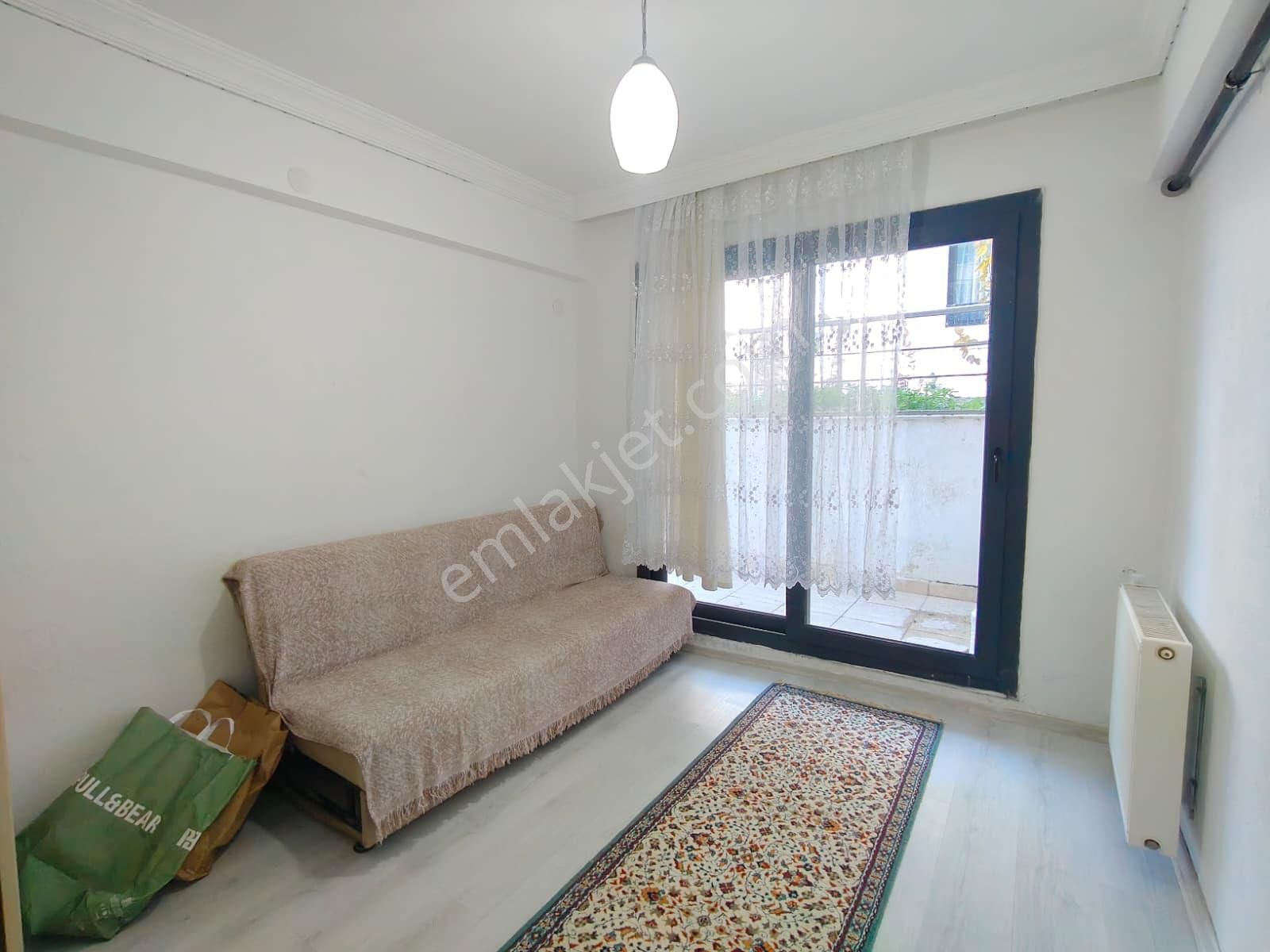 Balçova Çetin Emeç Tanju Okan Sok. 6 Yıllık Satılık 2+1daire - Görsel 11