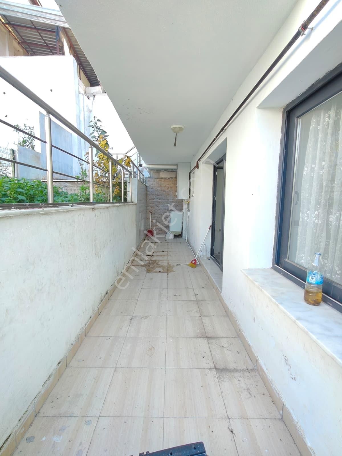 Balçova Çetin Emeç Tanju Okan Sok. 6 Yıllık Satılık 2+1daire - Görsel 18