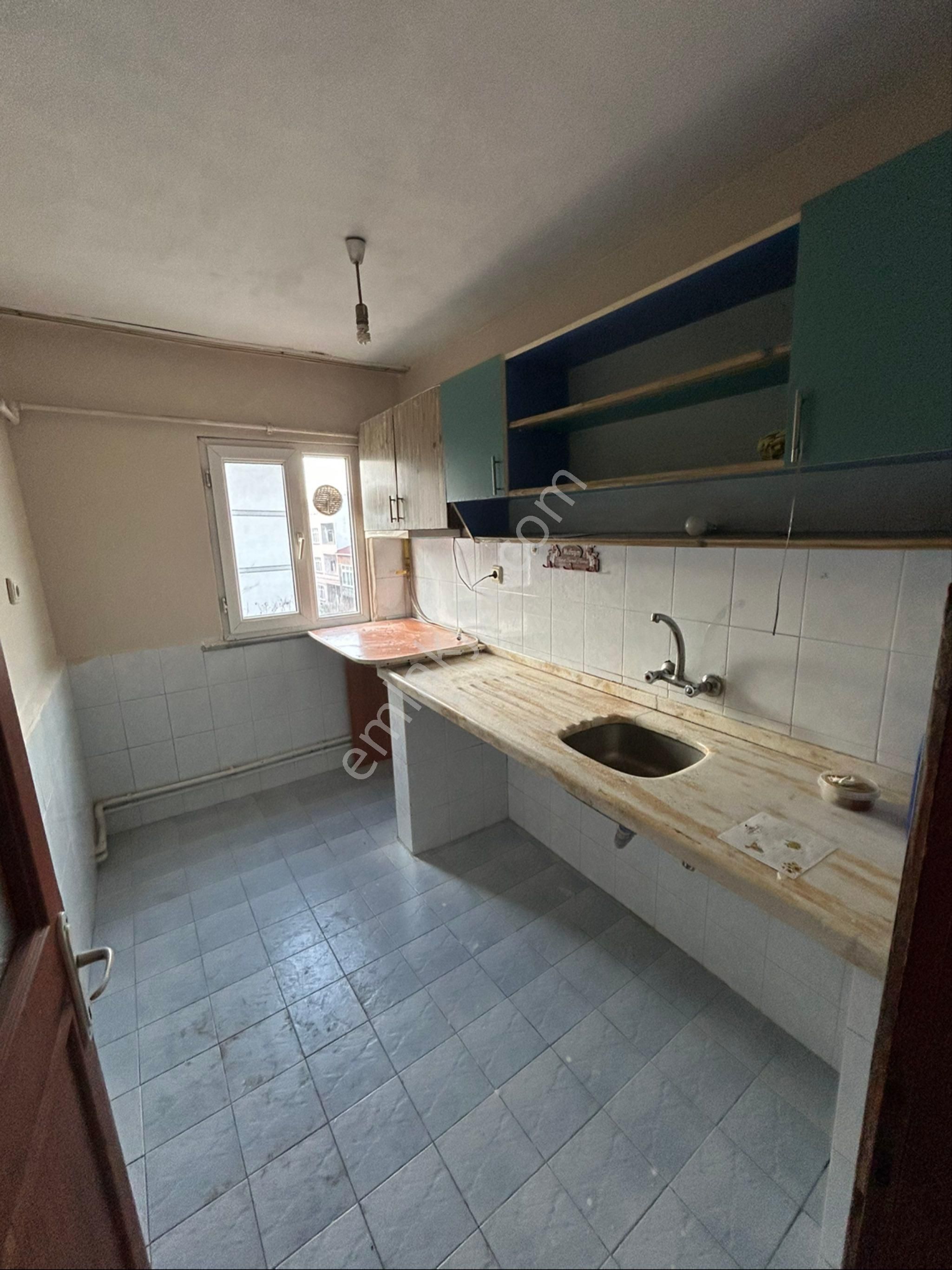 Kiralık 1+1 Doğalgaz Kombili 2.kat Daire - Görsel 8