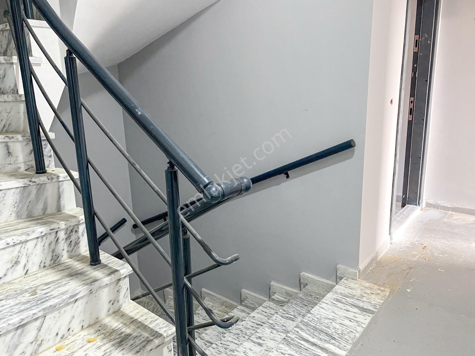 Kumbağ Deniz Tarafında Havuzlu Sitede Satılık Lüks 2+1 Daireler - Görsel 34