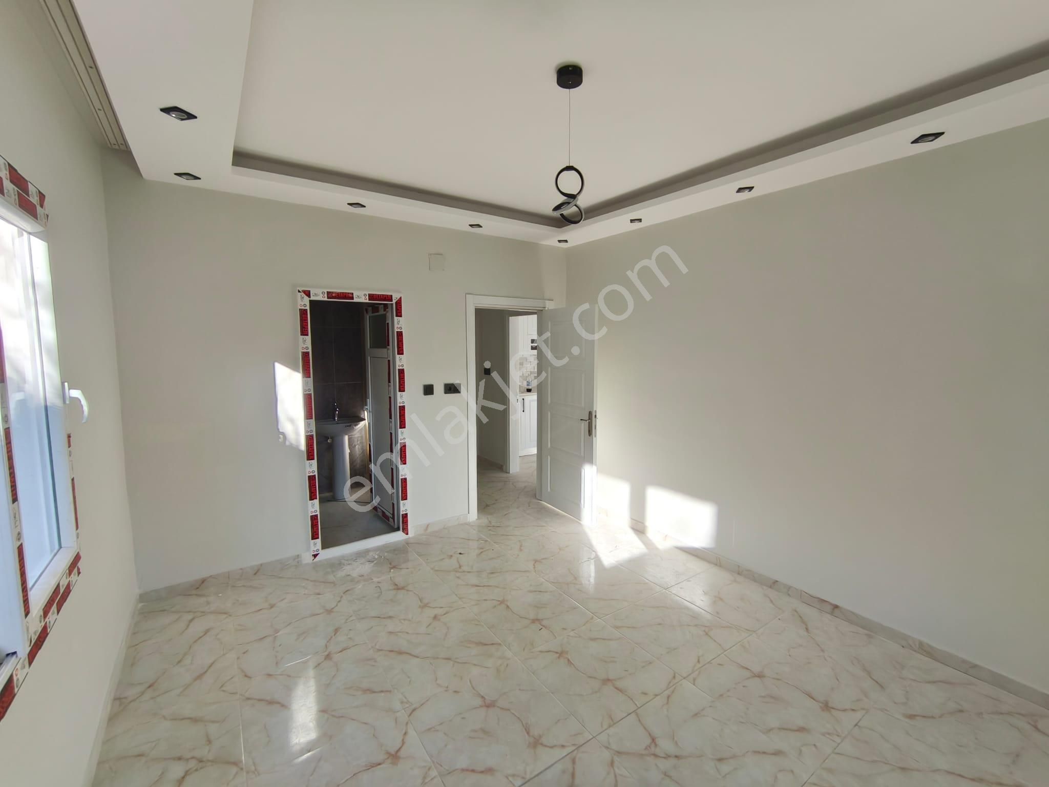 Kar Emlaktan Akçatekirde Çarşı Merkezine Yakın 330 M2 Arsa İçerisinde 3+1 Satılık Müstakil Ev - Görsel 14