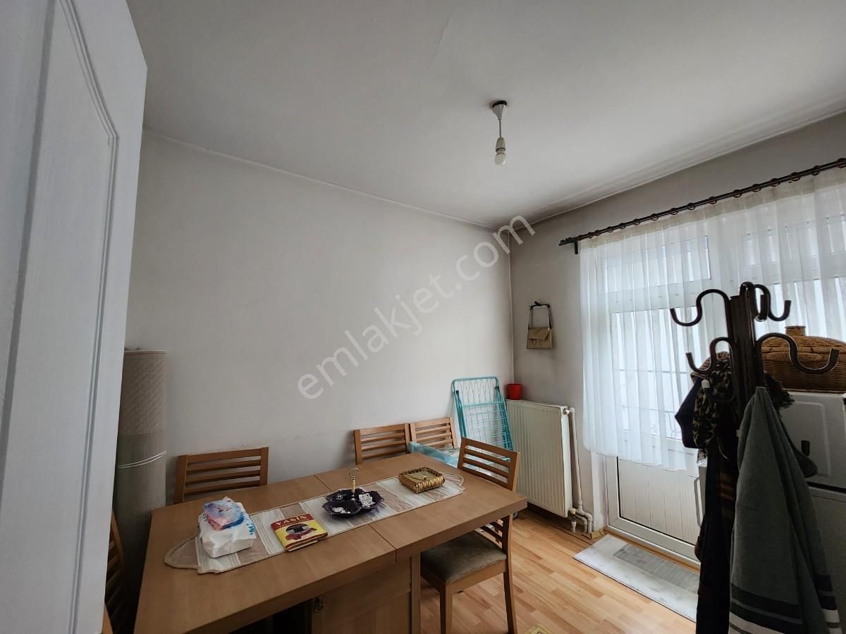 Aydınlıkevler Mah.çağdaş Cad. Üzeri Çok Merkezi Konum 3+1 Katta - Görsel 23