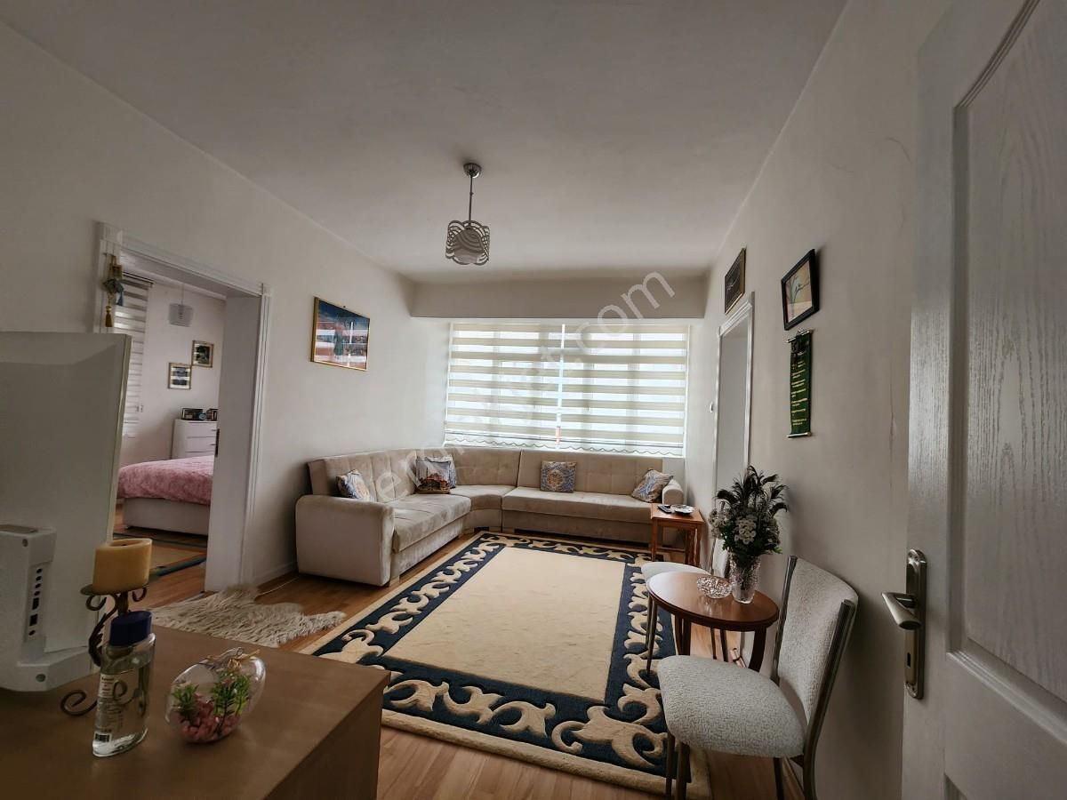 Aydınlıkevler Mah.çağdaş Cad. Üzeri Çok Merkezi Konum 3+1 Katta - Görsel 35