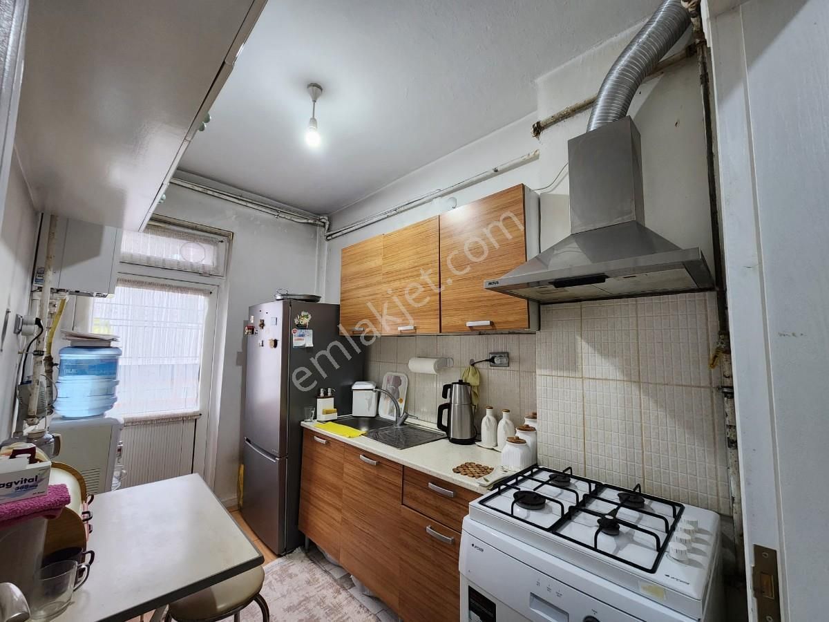 Aydınlıkevler Mah.çağdaş Cad. Üzeri Çok Merkezi Konum 3+1 Katta - Görsel 13