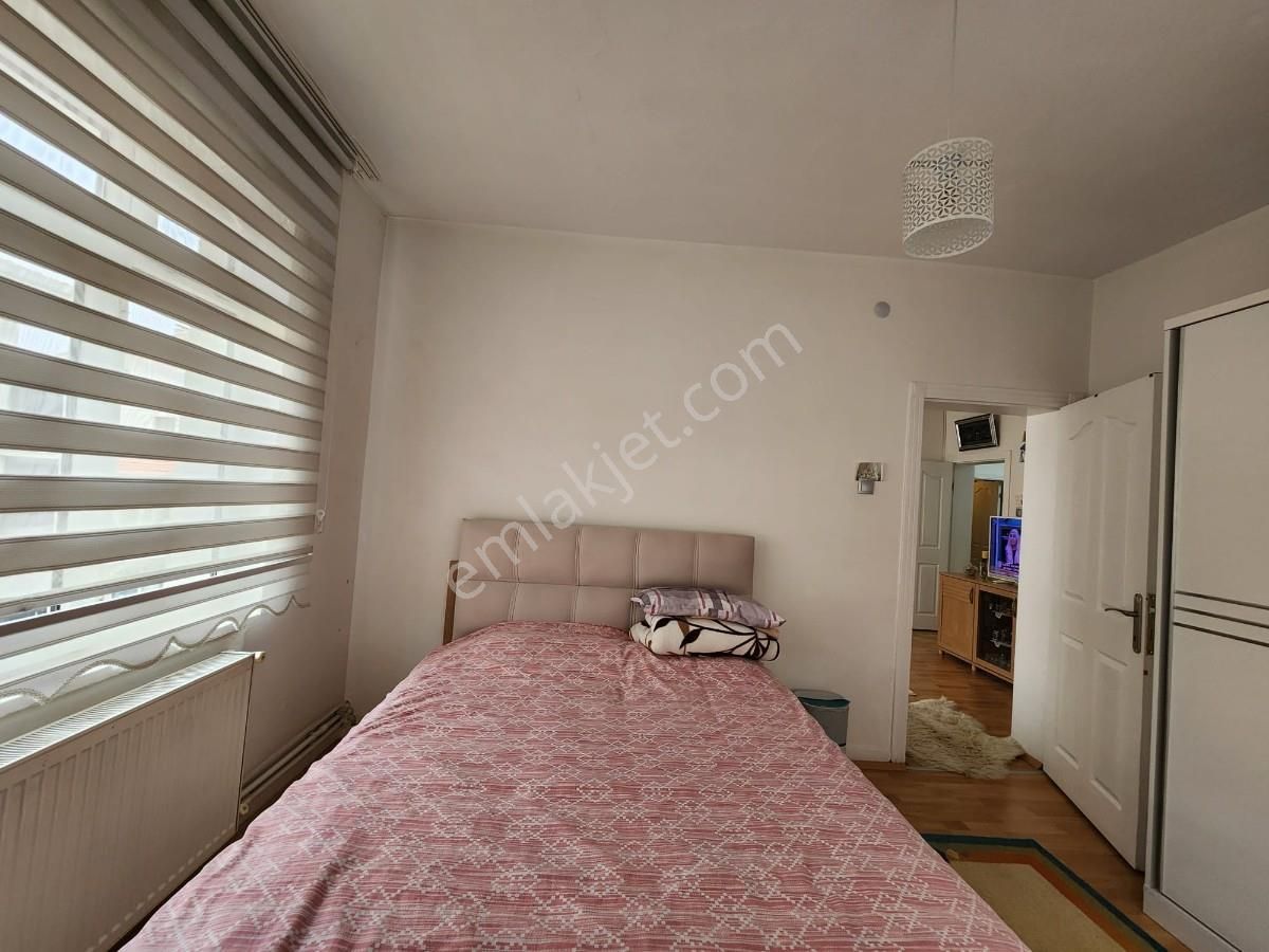 Aydınlıkevler Mah.çağdaş Cad. Üzeri Çok Merkezi Konum 3+1 Katta - Görsel 27