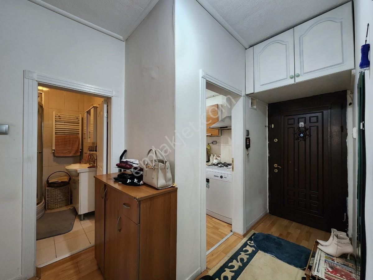 Aydınlıkevler Mah.çağdaş Cad. Üzeri Çok Merkezi Konum 3+1 Katta - Görsel 15