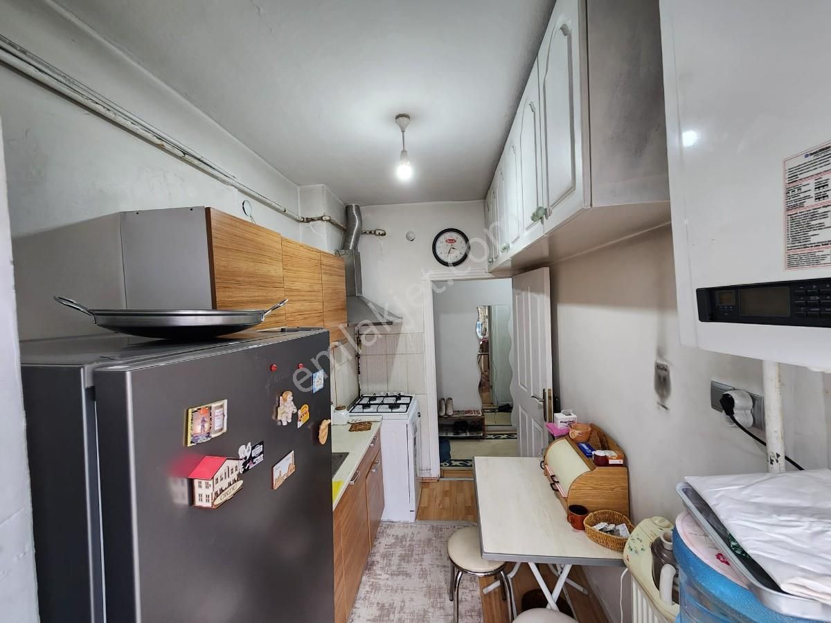 Aydınlıkevler Mah.çağdaş Cad. Üzeri Çok Merkezi Konum 3+1 Katta - Görsel 9