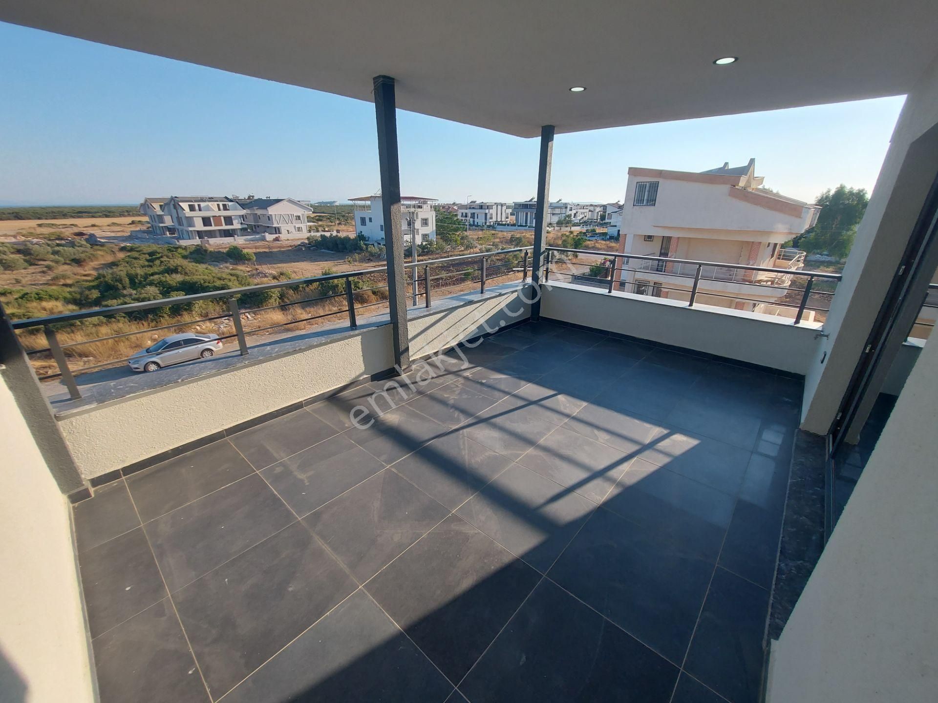 Müstakil Havuzlu Bahçeli Otoparklı Ebeveyn Banyolu Satılık Villa - Görsel 32