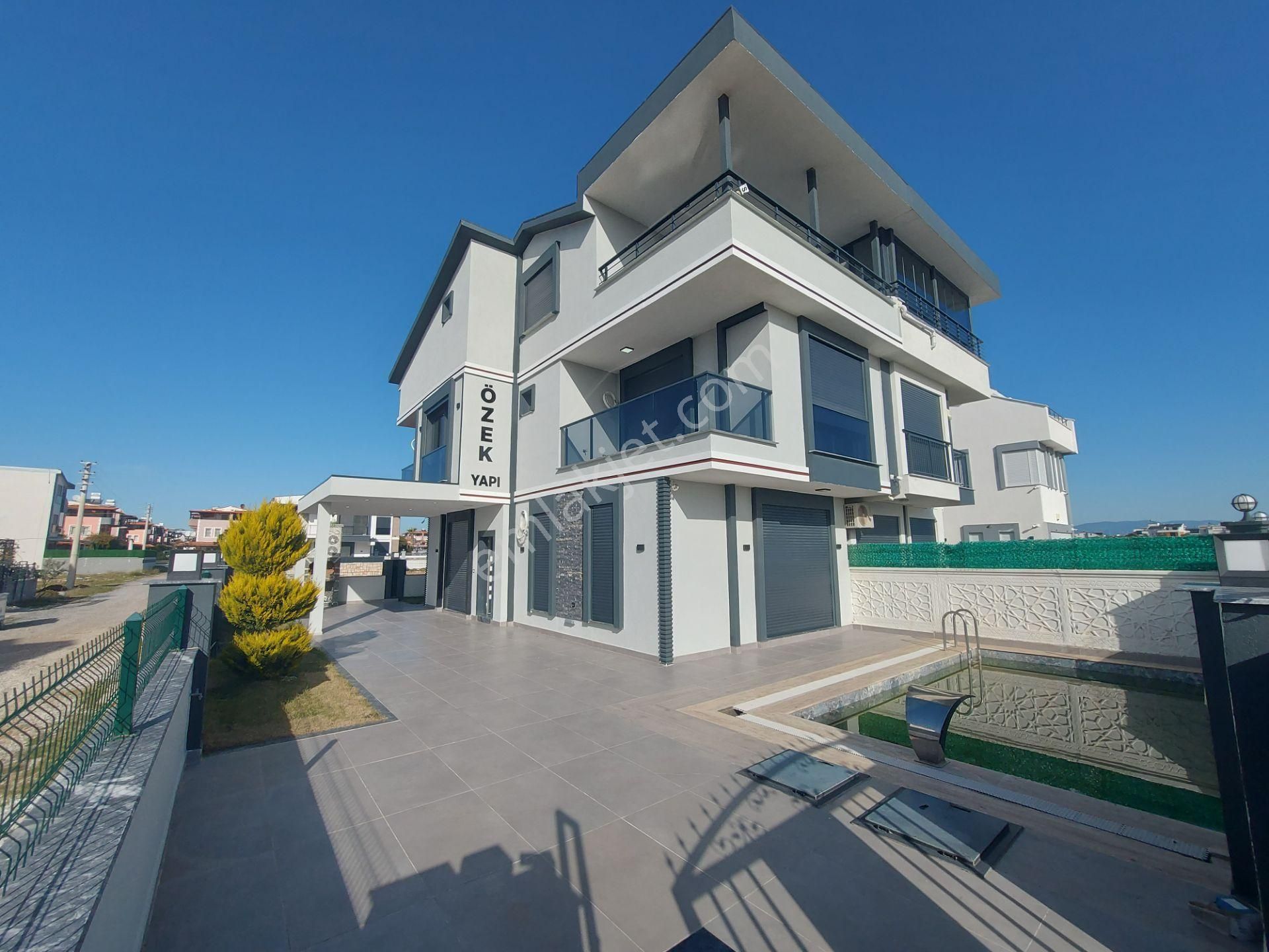 Müstakil Havuzlu Bahçeli Otoparklı Ebeveyn Banyolu Satılık Villa - Görsel 34