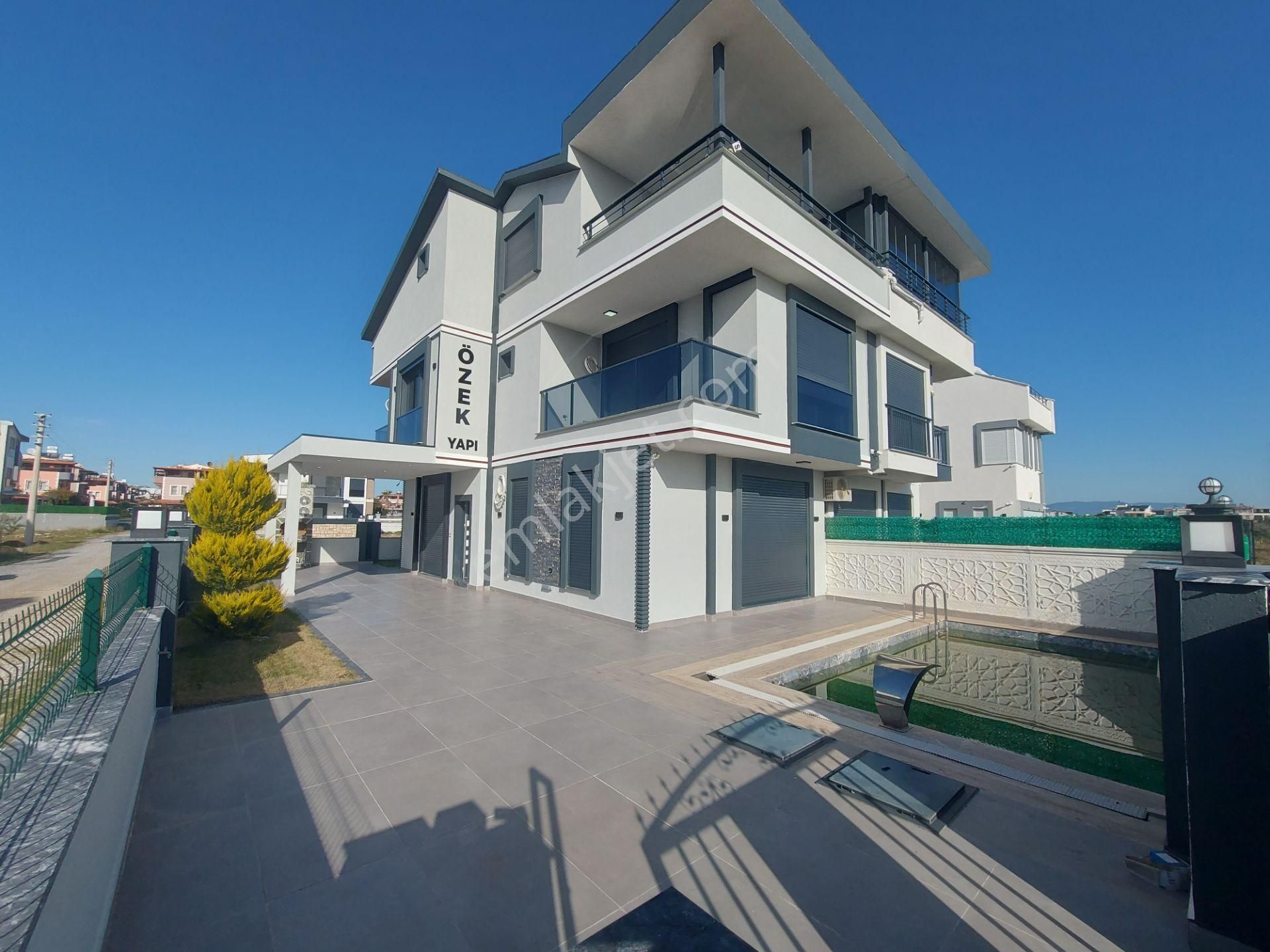 Müstakil Havuzlu Bahçeli Otoparklı Ebeveyn Banyolu Satılık Villa - Görsel 33