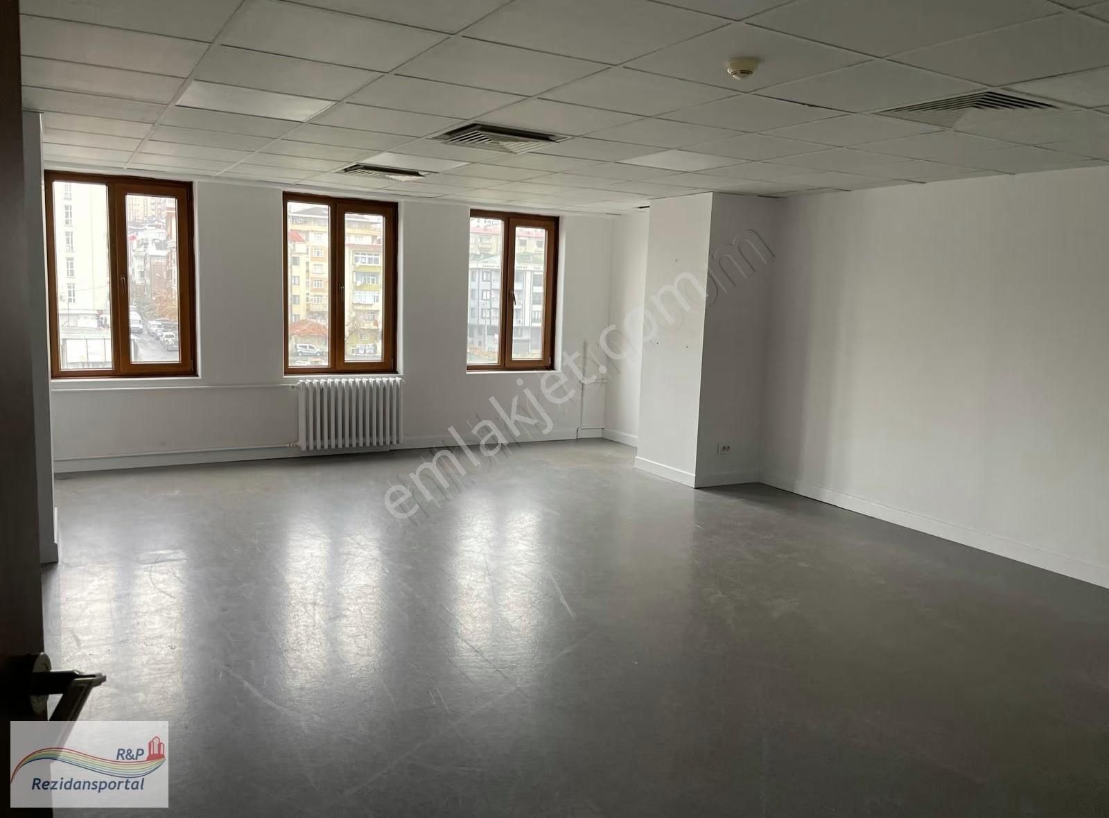 Halkalı Merkezde Prestijli İş Merkezinde 320 M² Kiralık Ofis - Görsel 8