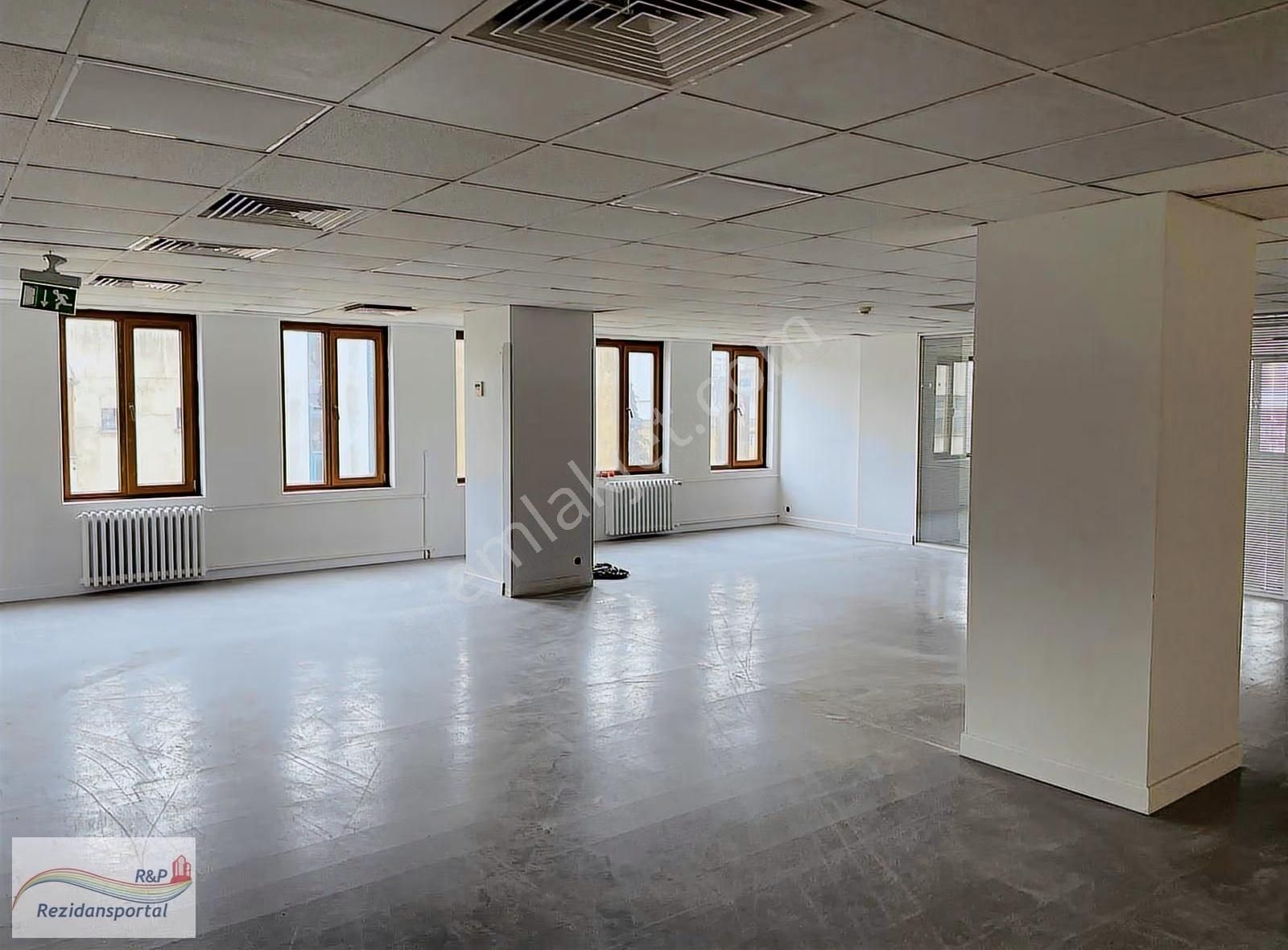 Halkalı Merkezde Prestijli İş Merkezinde 320 M² Kiralık Ofis - Görsel 14
