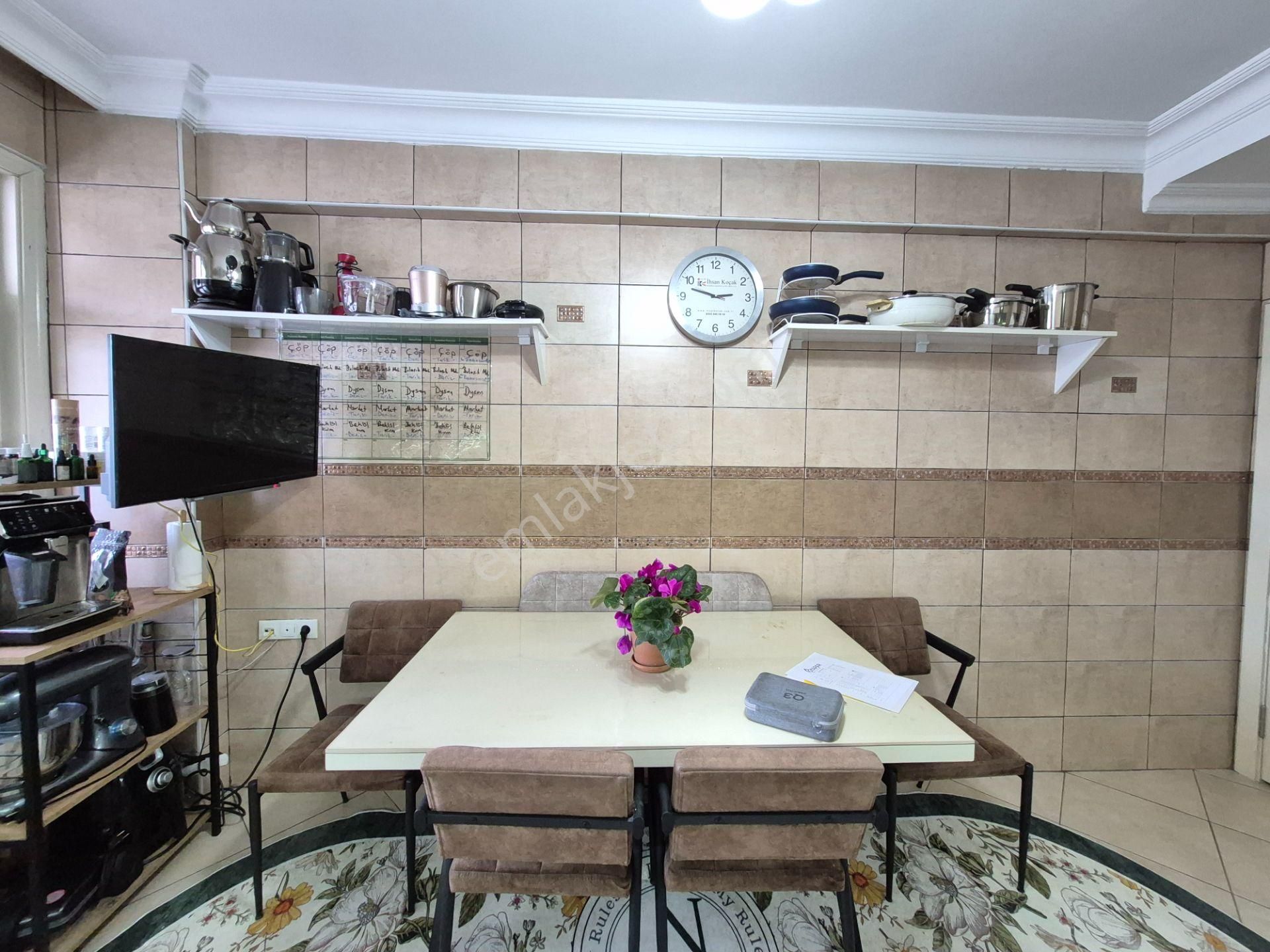 Meram Melikşah Mah. Cadde Cepheli Bakımlı Ve Masrafsız 3+1 Asansörlü Daire - Görsel 15